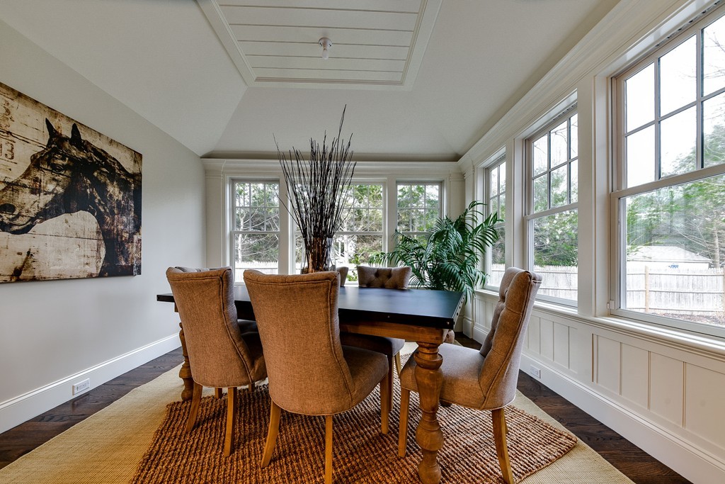 40 Chesterton Road Wellesley, MA 02481 - Photo 7 of 30