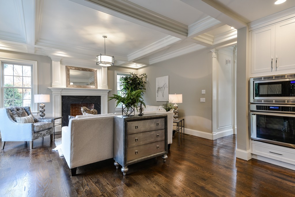 40 Chesterton Road Wellesley, MA 02481 - Photo 8 of 30