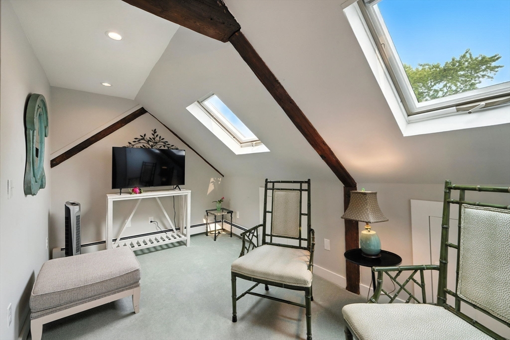 159 Elm Street, Unit 1 Marblehead, MA 01945 - Photo 19 of 28 Gallery Image 19