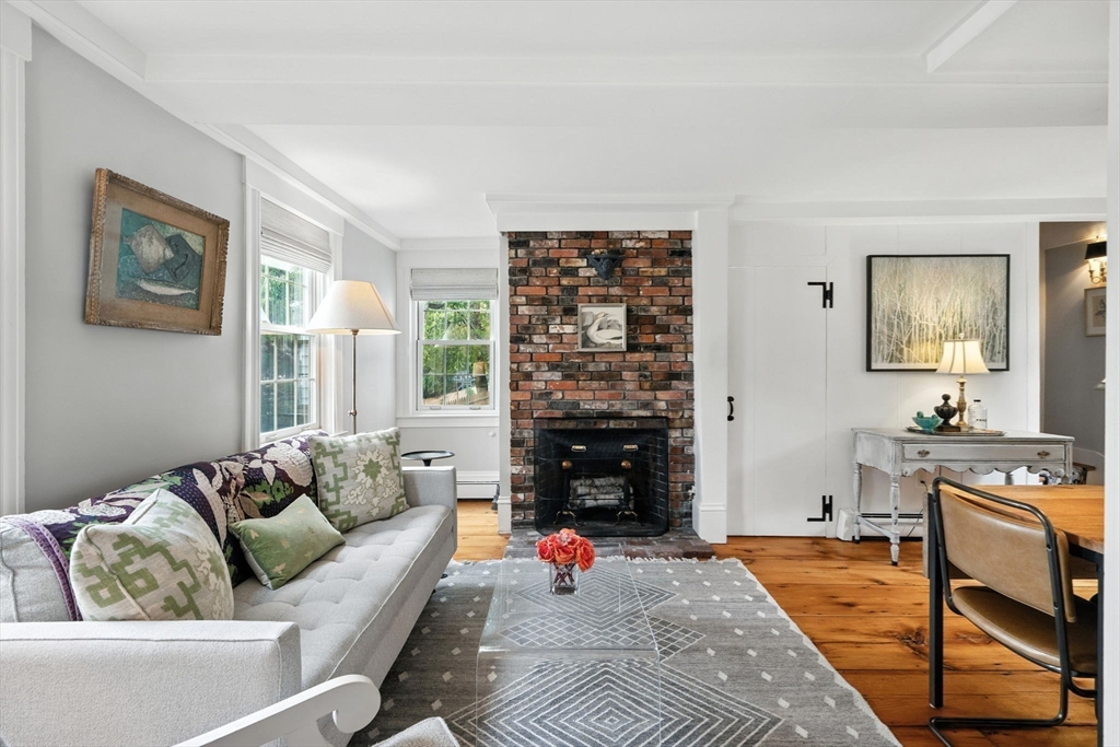 159 Elm Street, Unit 1 Marblehead, MA 01945 - Photo 7 of 28 Gallery Image 7