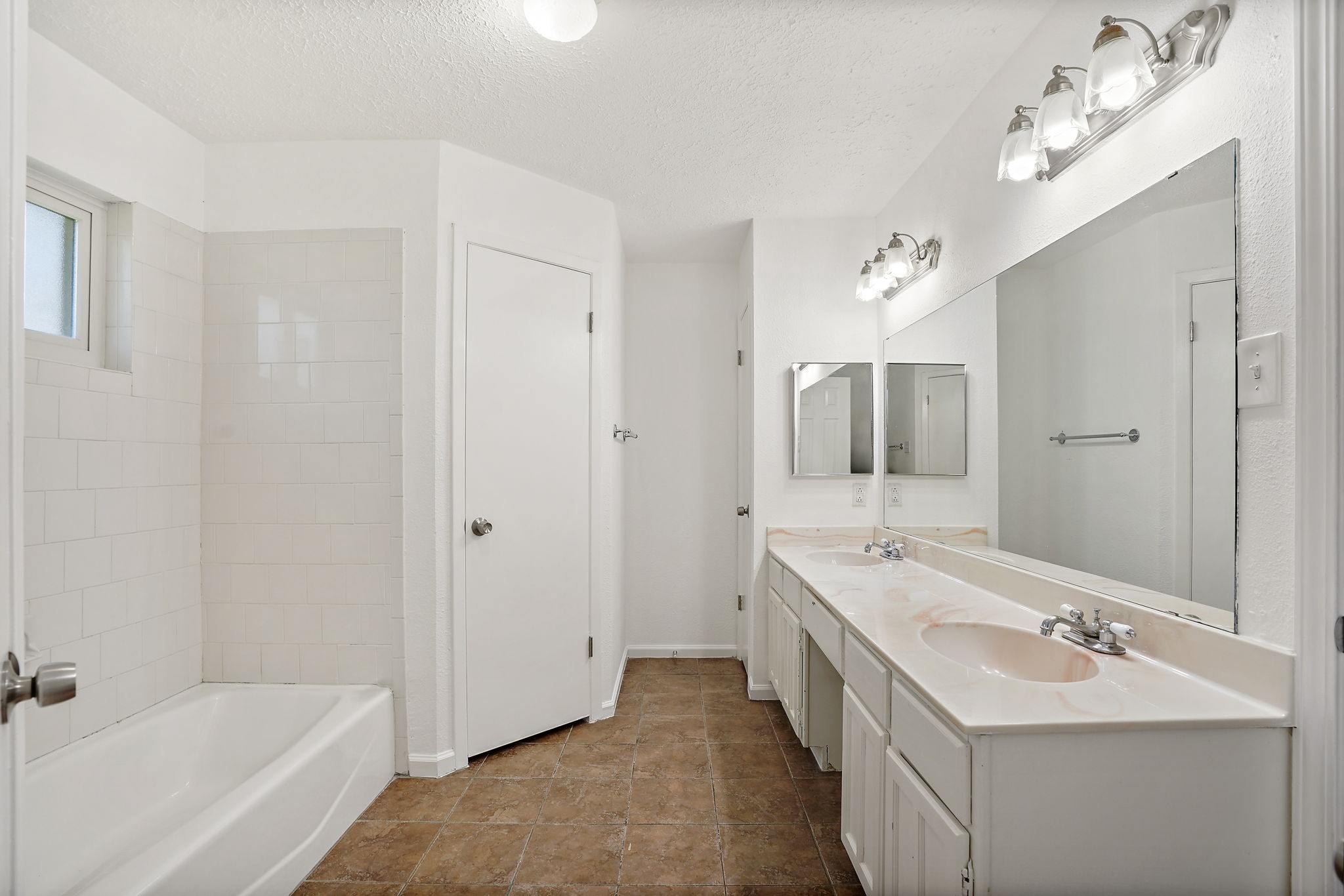 9731 Shell Rock Road La Porte, TX 77571 - Photo 13 of 22