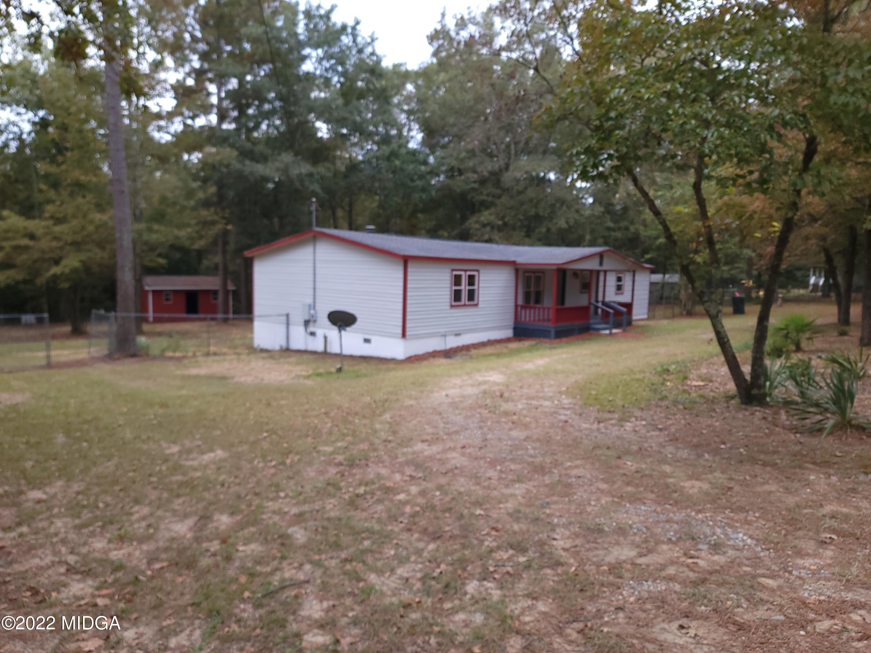 664 Chapman Road Lizella, GA 31052 - Photo 3 of 51 3