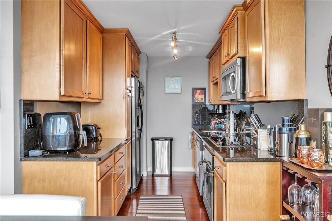 849 Delaware Avenue, Unit 801 Buffalo, NY 14209 - Photo 15 of 29