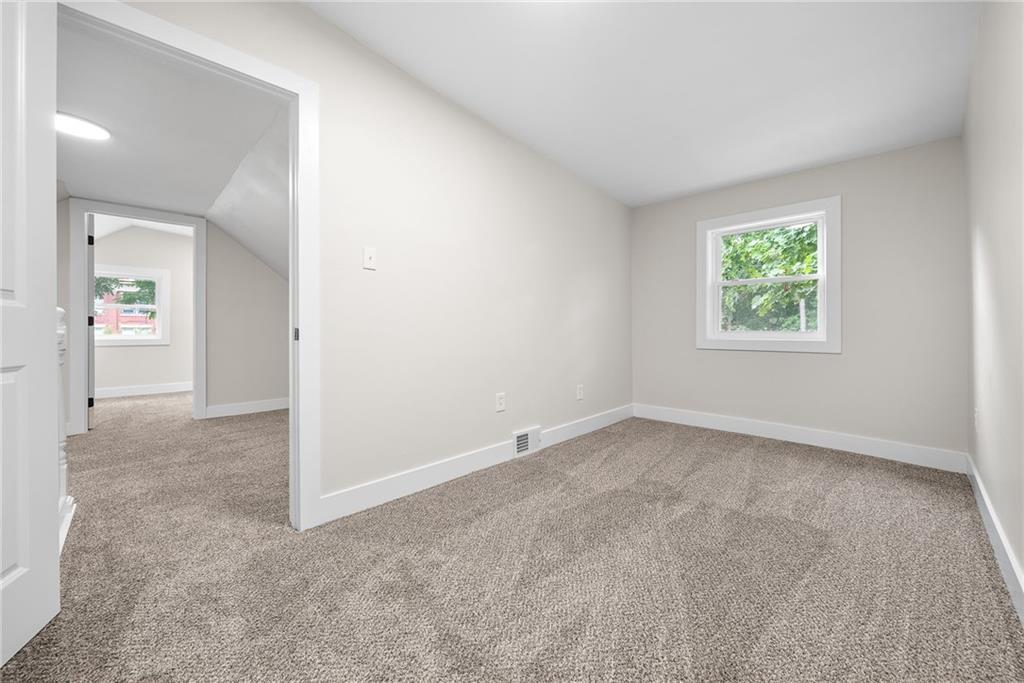 580 New York Avenue Rochester, PA 15074 - Photo 21 of 31 Gallery Image 21
