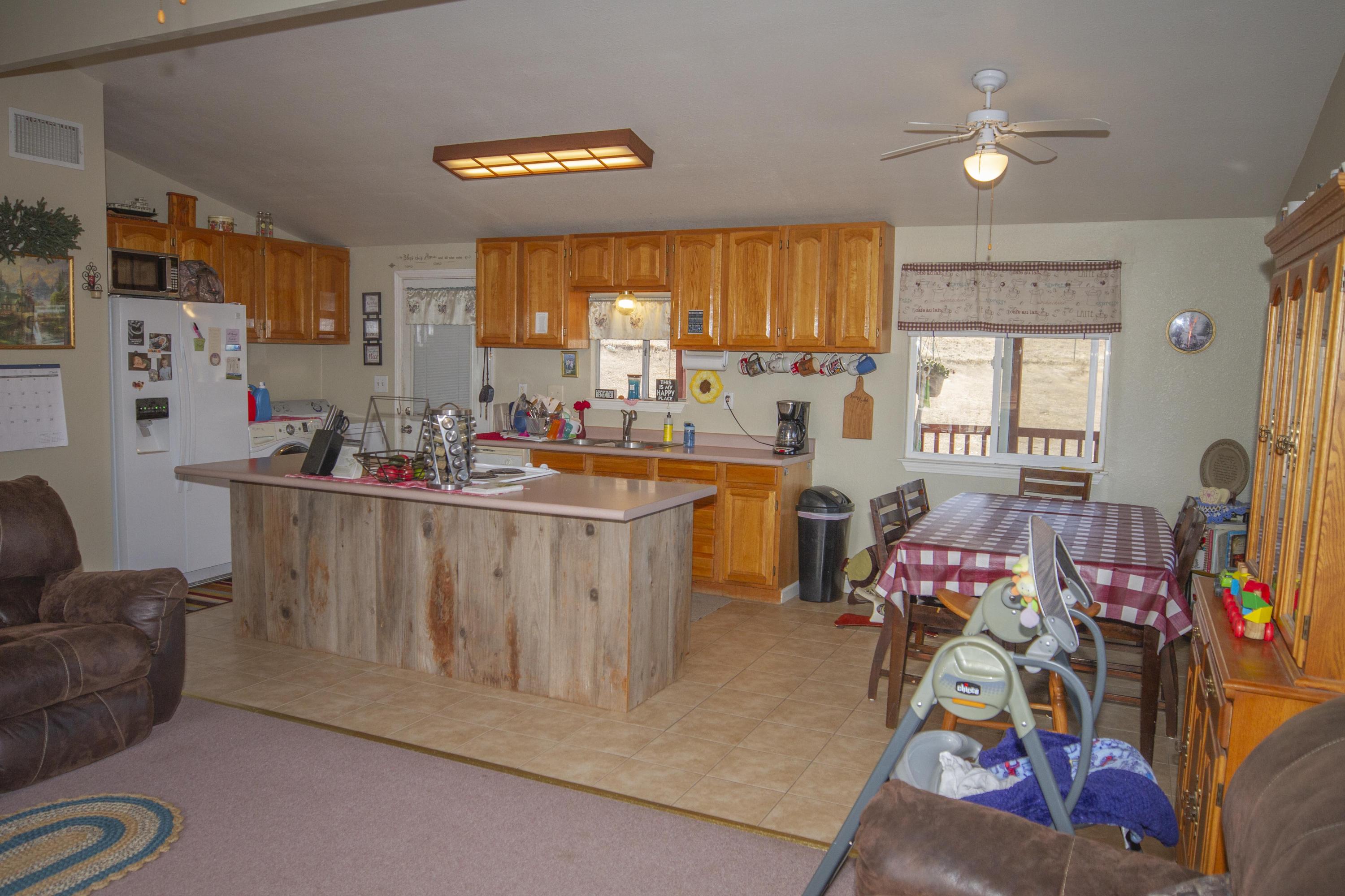 37401 Ripple Lane Yokuts Valley, CA 93675 - Photo 5 of 41 6