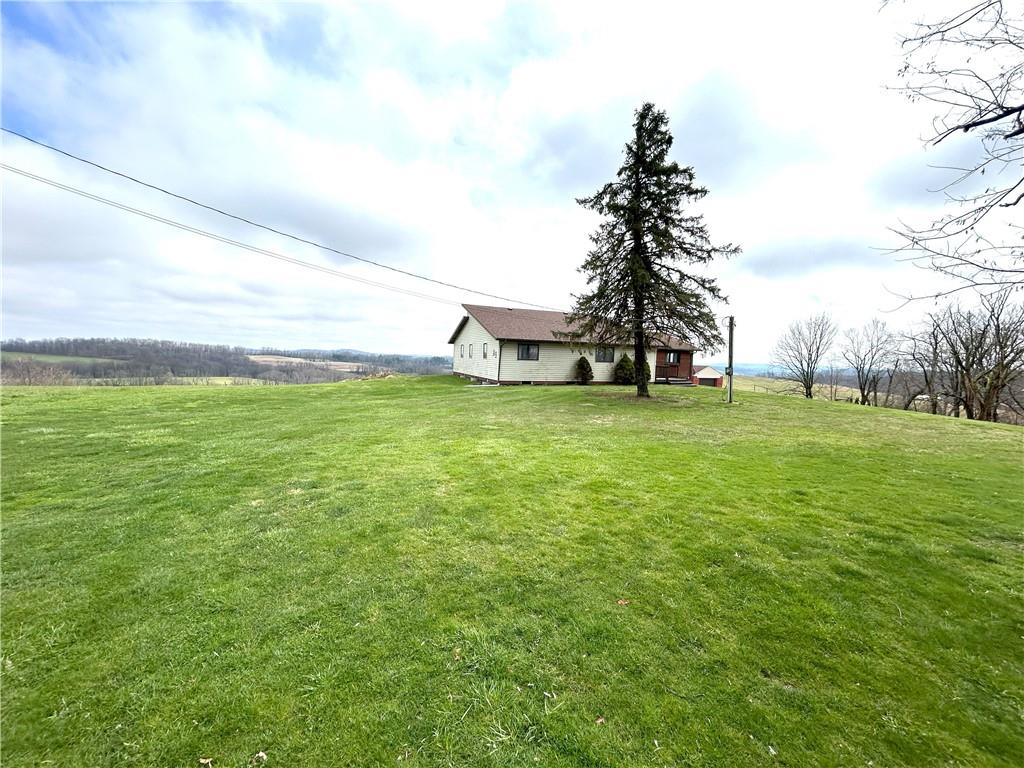20 Plum Run Road McDonald, PA 15057 - Photo 2 of 30 Front Left