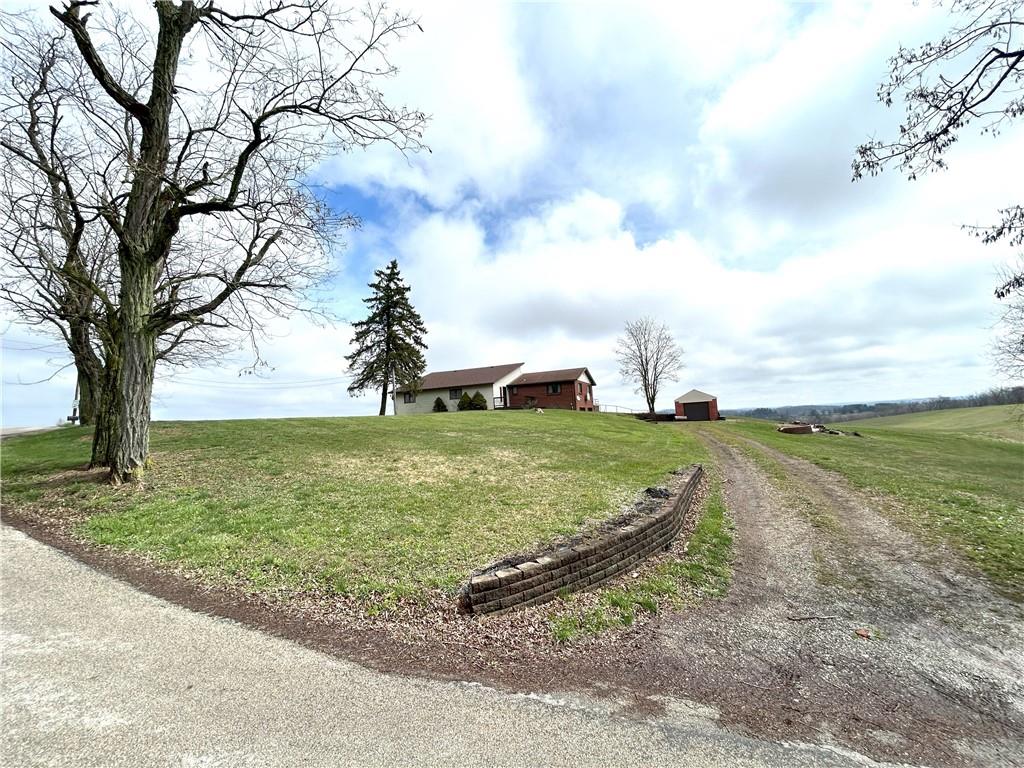 20 Plum Run Road McDonald, PA 15057 - Photo 5 of 30 Driveway