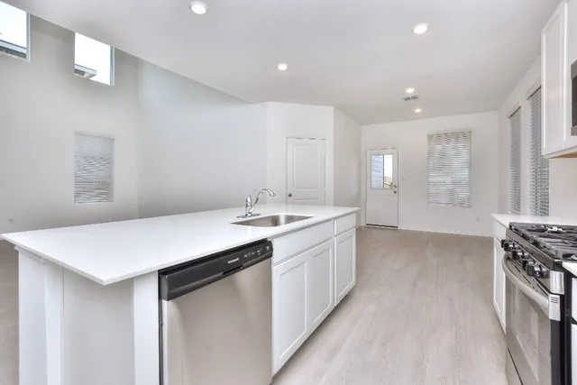 $2,390 | 18010 Cedar Waxwing Way, Unit 11, Pflugerville, TX 78660