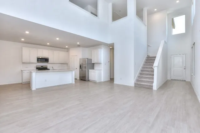 $2,390 | 18010 Cedar Waxwing Way, Unit 11, Pflugerville, TX 78660