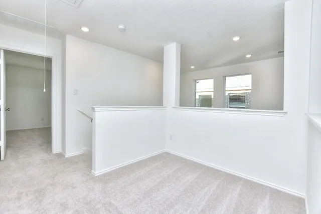 $2,390 | 18010 Cedar Waxwing Way, Unit 11, Pflugerville, TX 78660