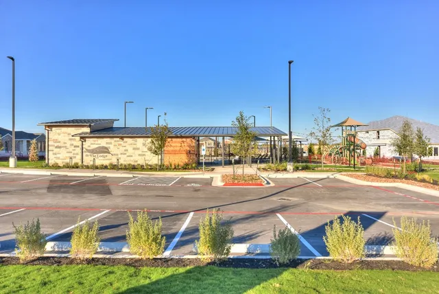 $2,390 | 18010 Cedar Waxwing Way, Unit 11, Pflugerville, TX 78660