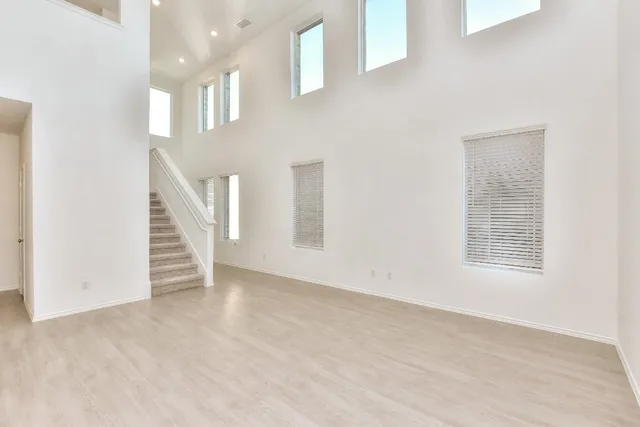 $2,390 | 18010 Cedar Waxwing Way, Unit 11, Pflugerville, TX 78660