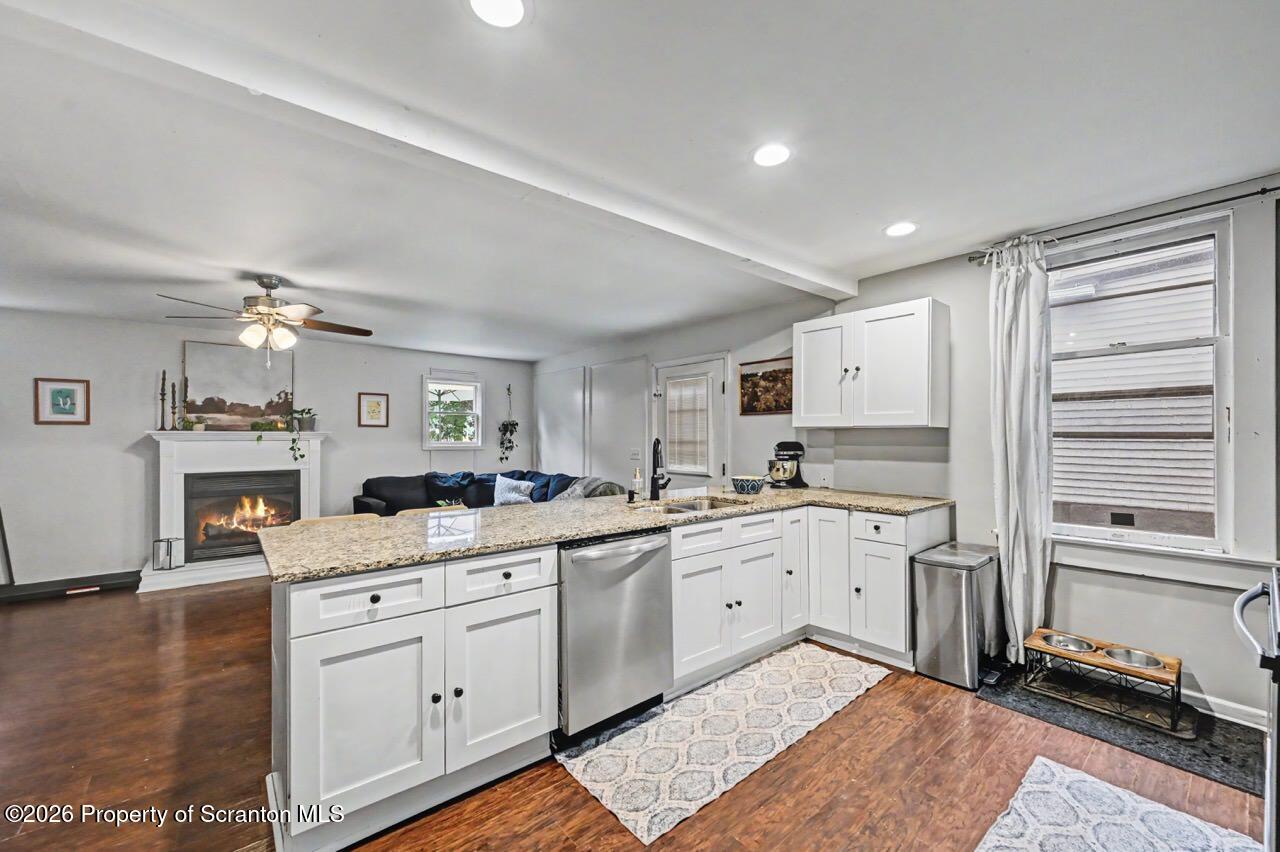 933 Fisk Street Scranton, PA 18509 - Photo 20 of 63 Kitchen