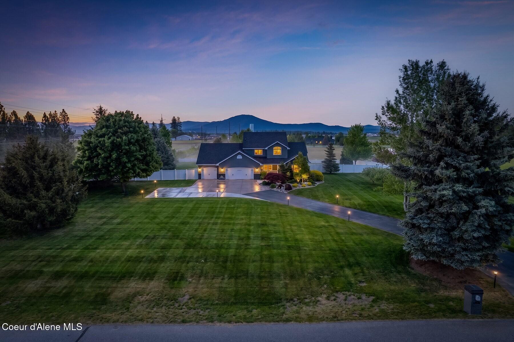 2356 North Reiswig Road Post Falls, ID 83854 - Photo 1 of 78 86442175