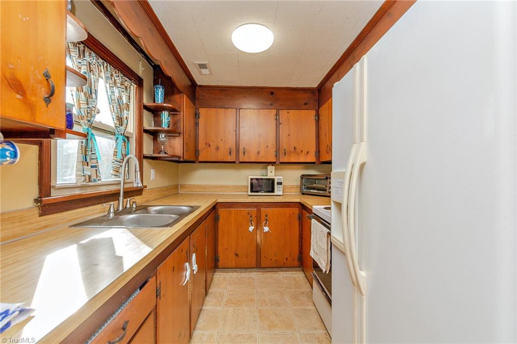255 Lakeview Church Road Linwood, NC 27299 - Photo 15 of 30 Gallery Image 15