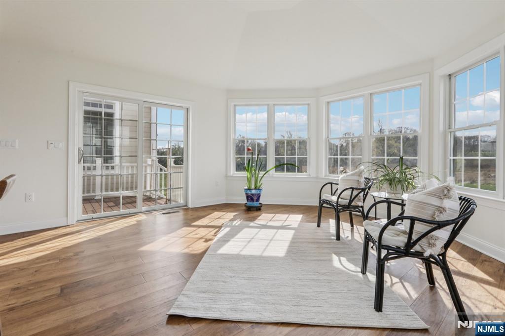 22 Woodmere Road Upper Saddle River, NJ 07458 - Photo 10 of 40