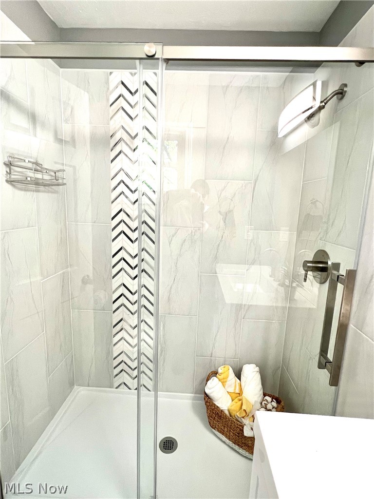 3809 Maplecrest Road Woodmere, OH 44122 - Photo 17 of 30 Master Shower