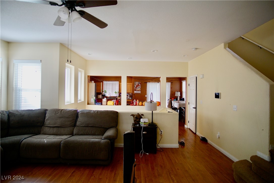9352 Roping Cowboy Avenue Las Vegas, NV 89178 - Photo 6 of 38 Gallery Image 6