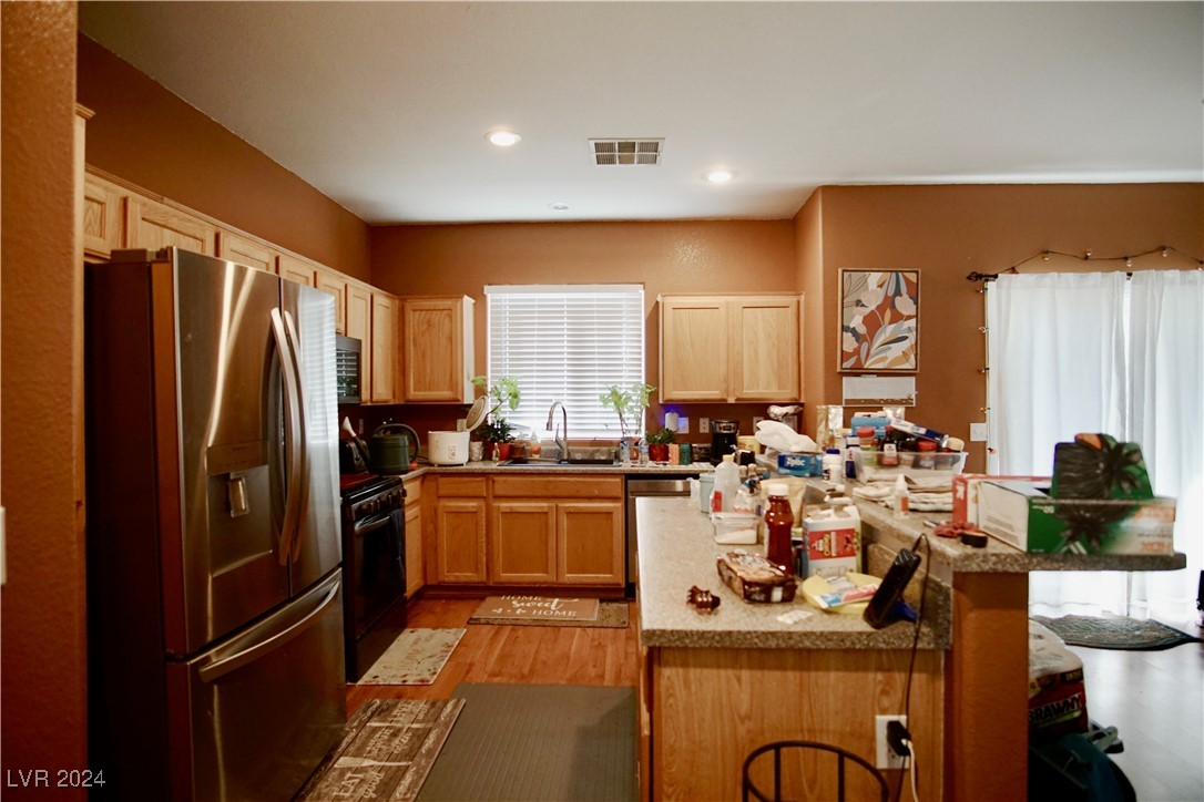 9352 Roping Cowboy Avenue Las Vegas, NV 89178 - Photo 10 of 38 Gallery Image 10
