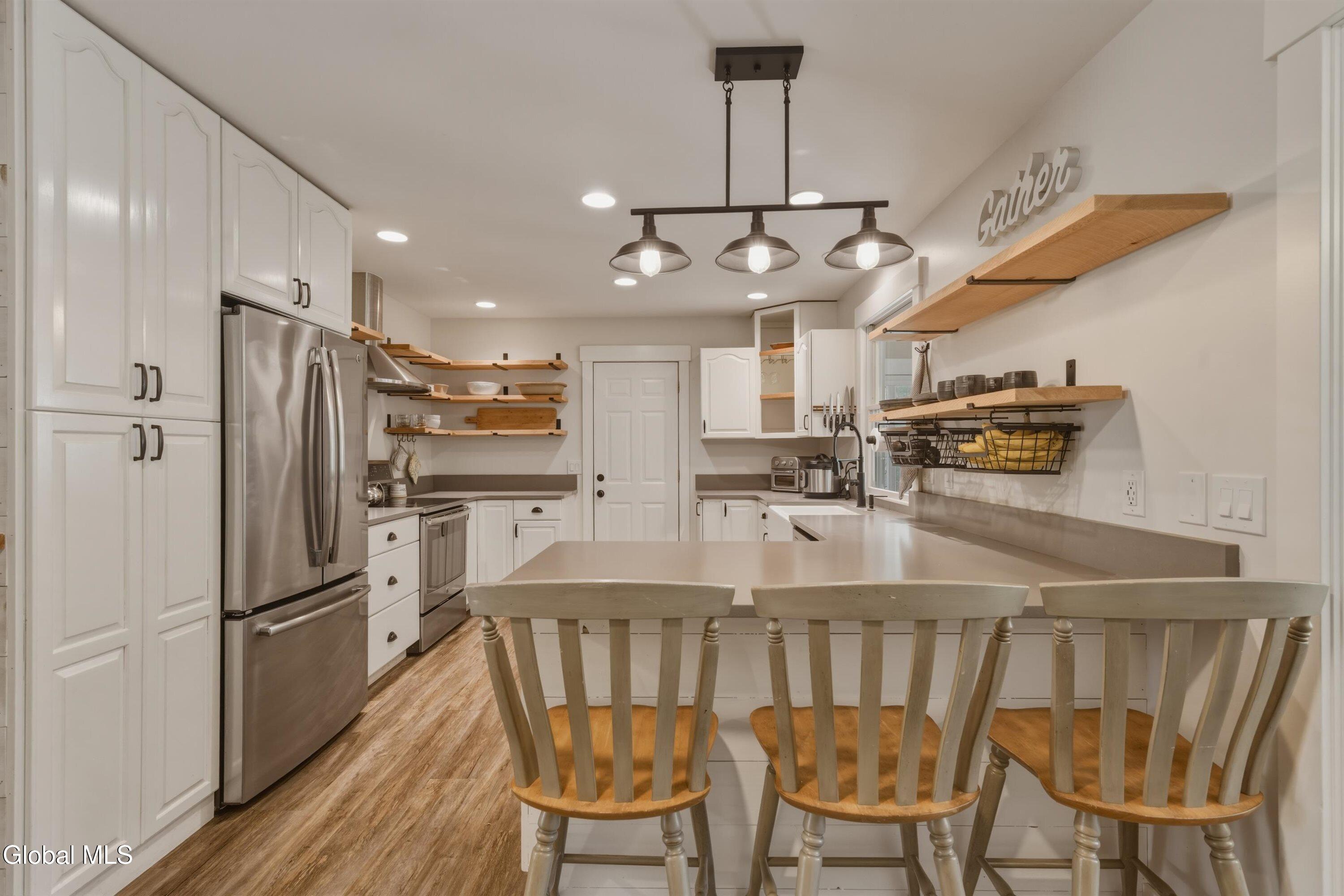 704 Tanner Road Clifton Park, NY 12065 - Photo 11 of 40 9