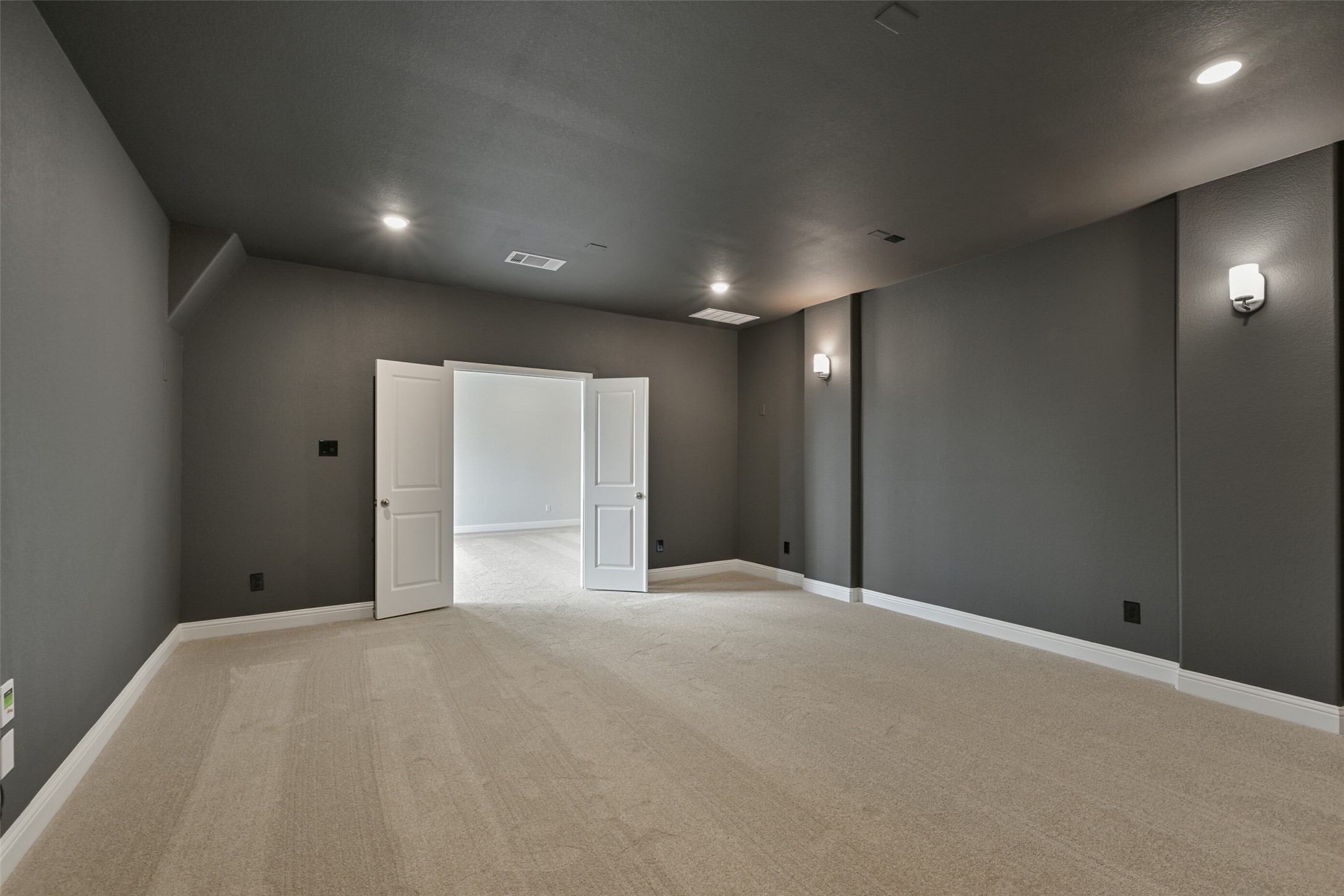 5215 Conifer Court Manvel, TX 77578 - Photo 30 of 49 a view of an empty room