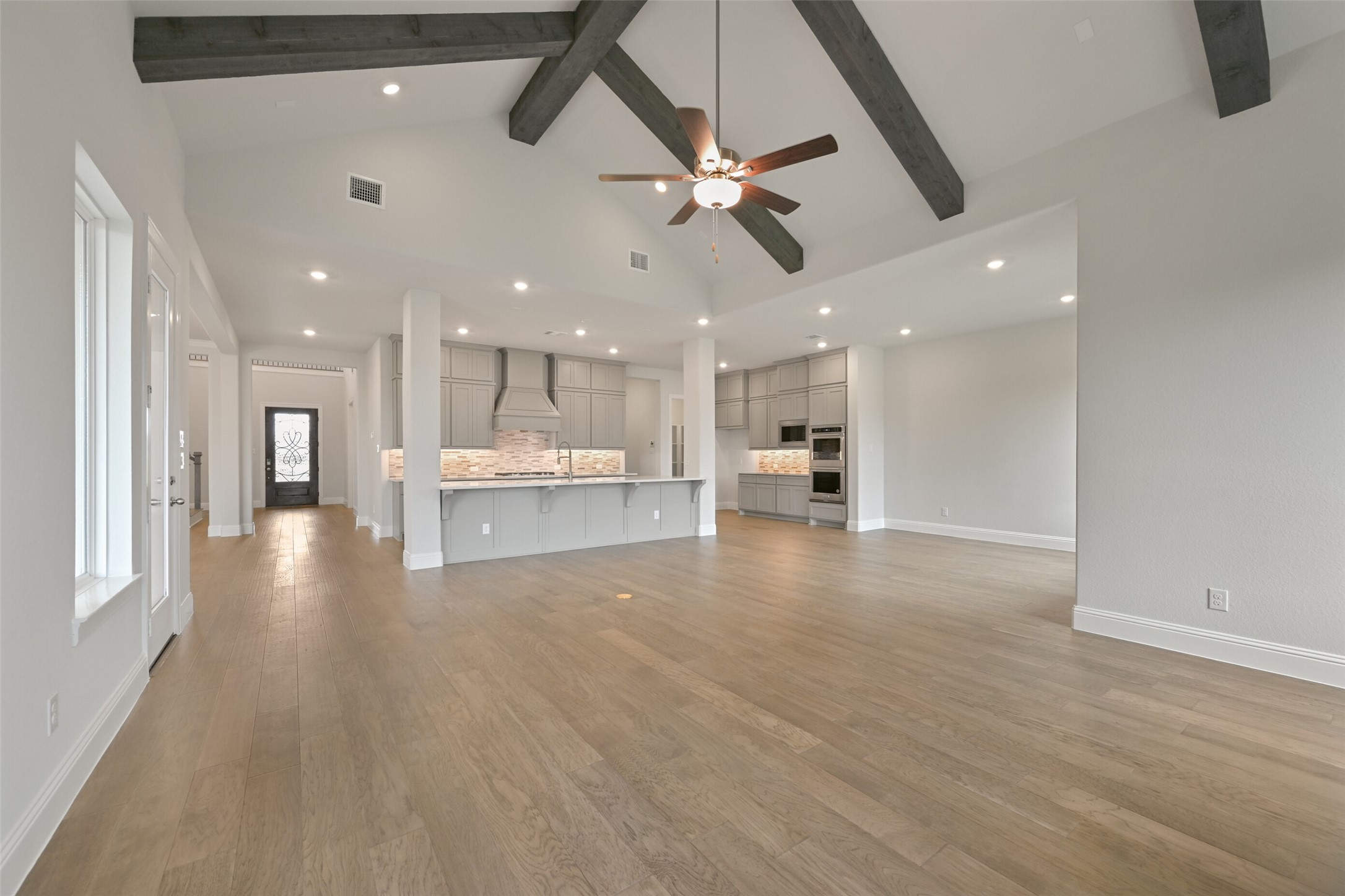 5215 Conifer Court Manvel, TX 77578 - Photo 5 of 49 a view of an empty room and kitchen view