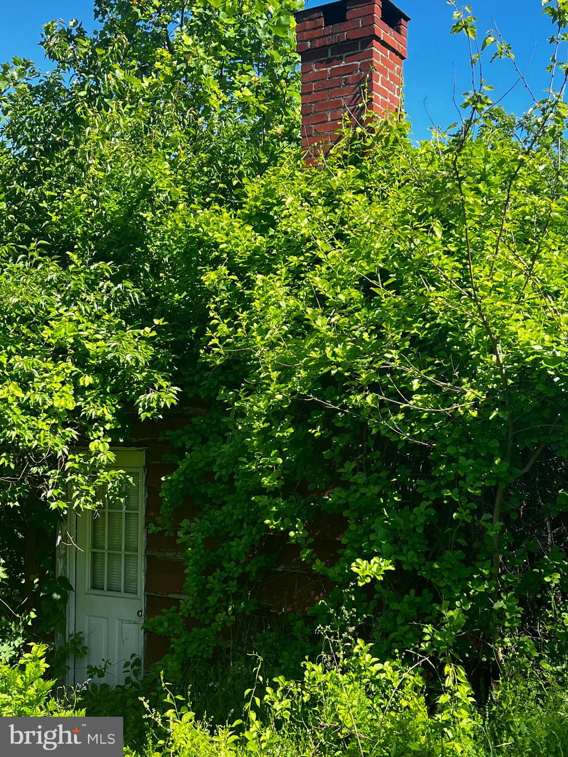 158 Houck Road Fleetwood, PA 19522 - Photo 5 of 18 Spring House