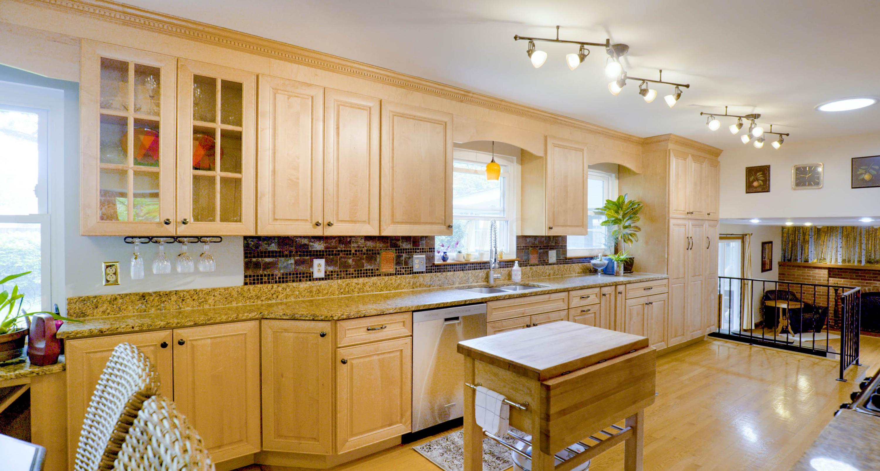 2325 Pinebrook Road Columbus, OH 43220 - Photo 14 of 46 Gallery Image 14