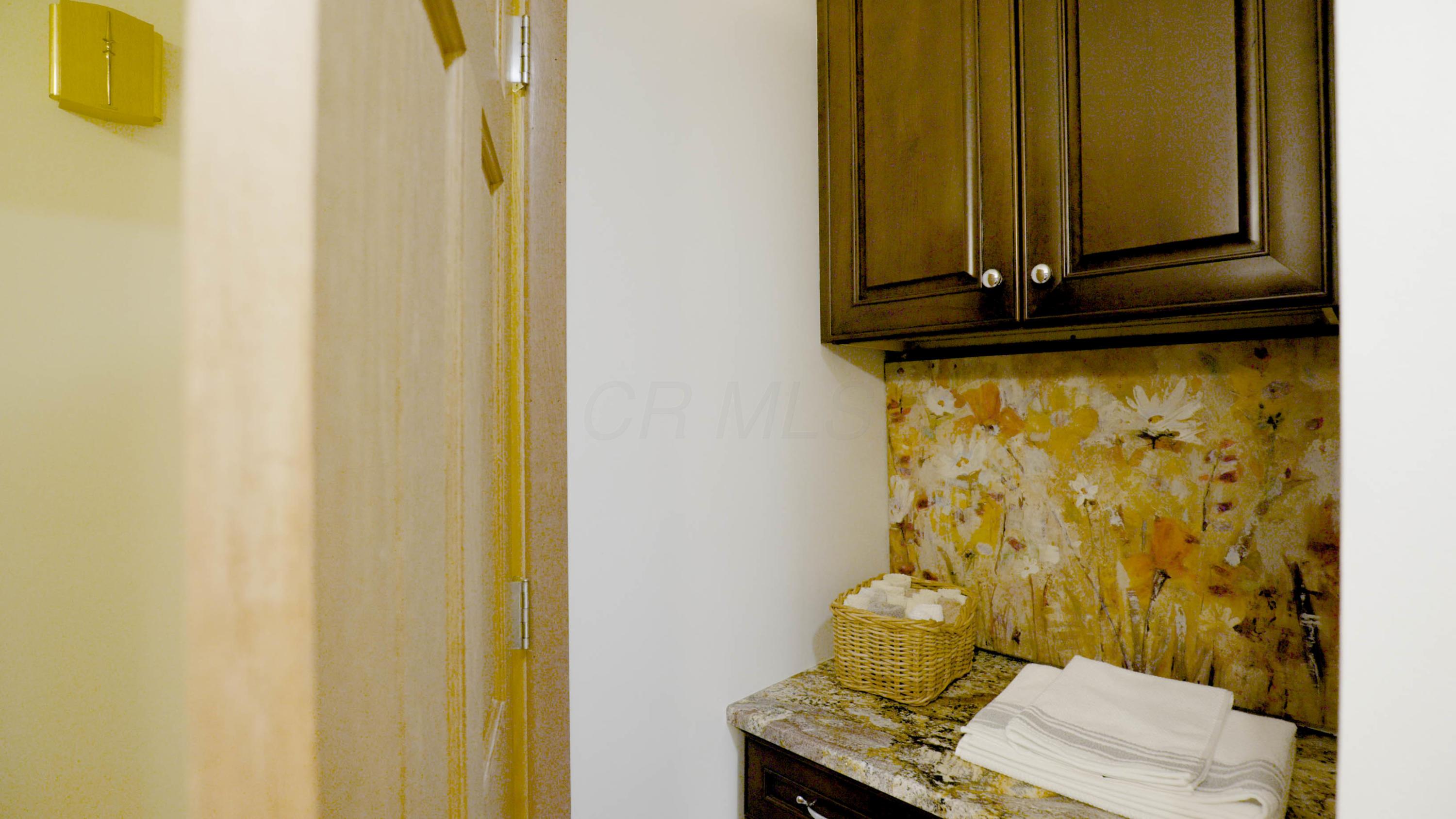 2325 Pinebrook Road Columbus, OH 43220 - Photo 24 of 46 Gallery Image 24