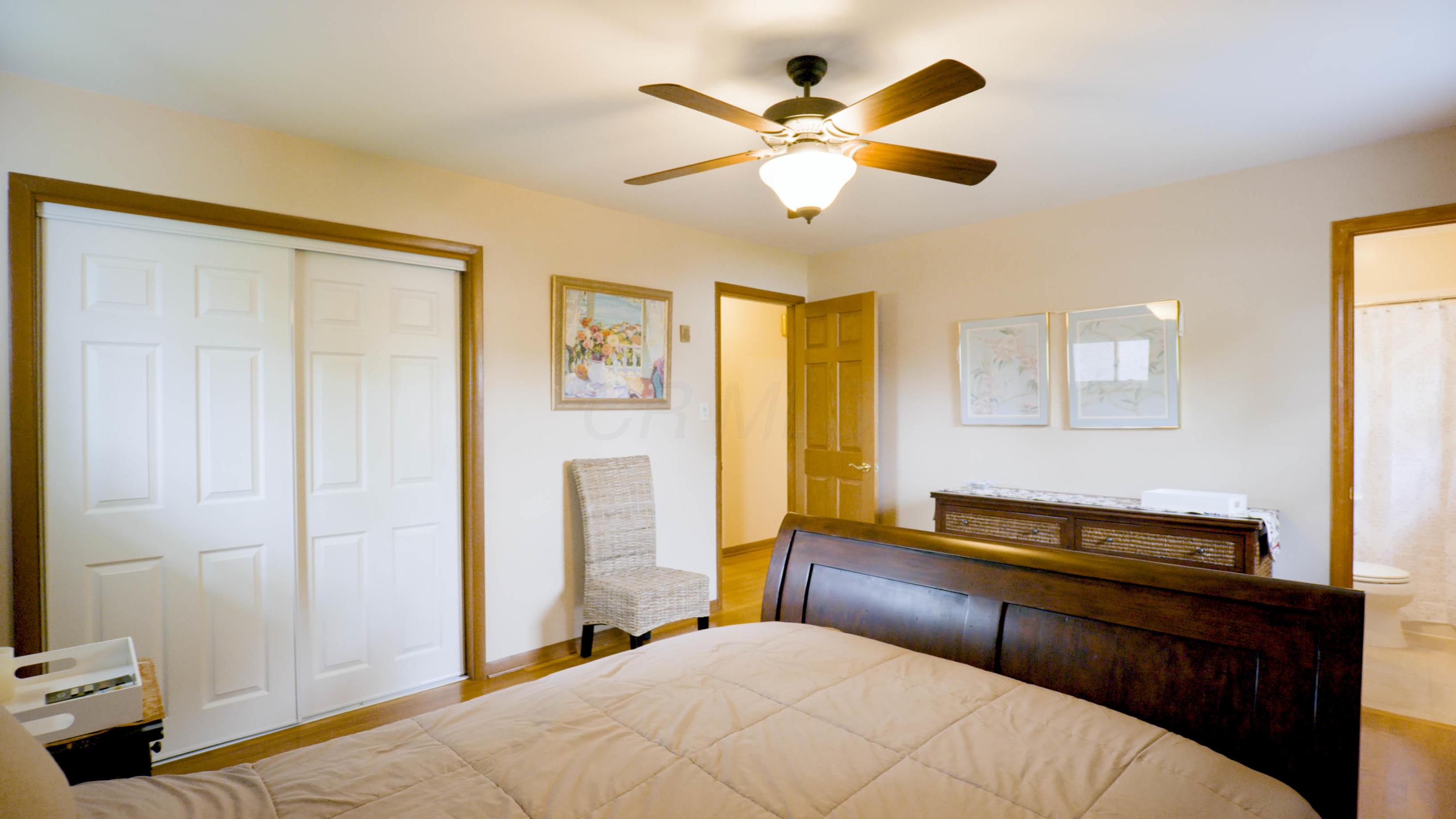 2325 Pinebrook Road Columbus, OH 43220 - Photo 28 of 46 Gallery Image 28