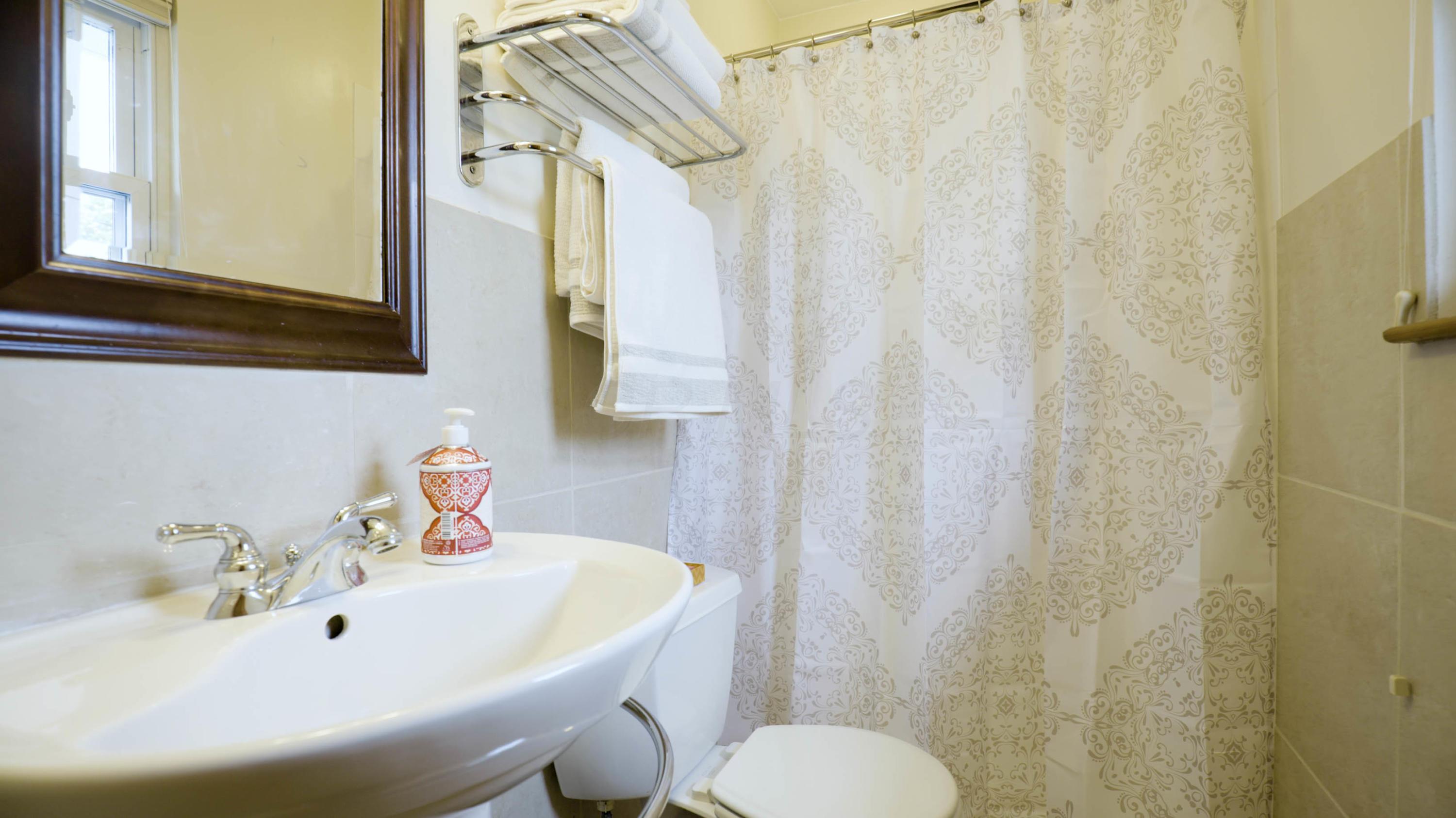2325 Pinebrook Road Columbus, OH 43220 - Photo 30 of 46 Gallery Image 30