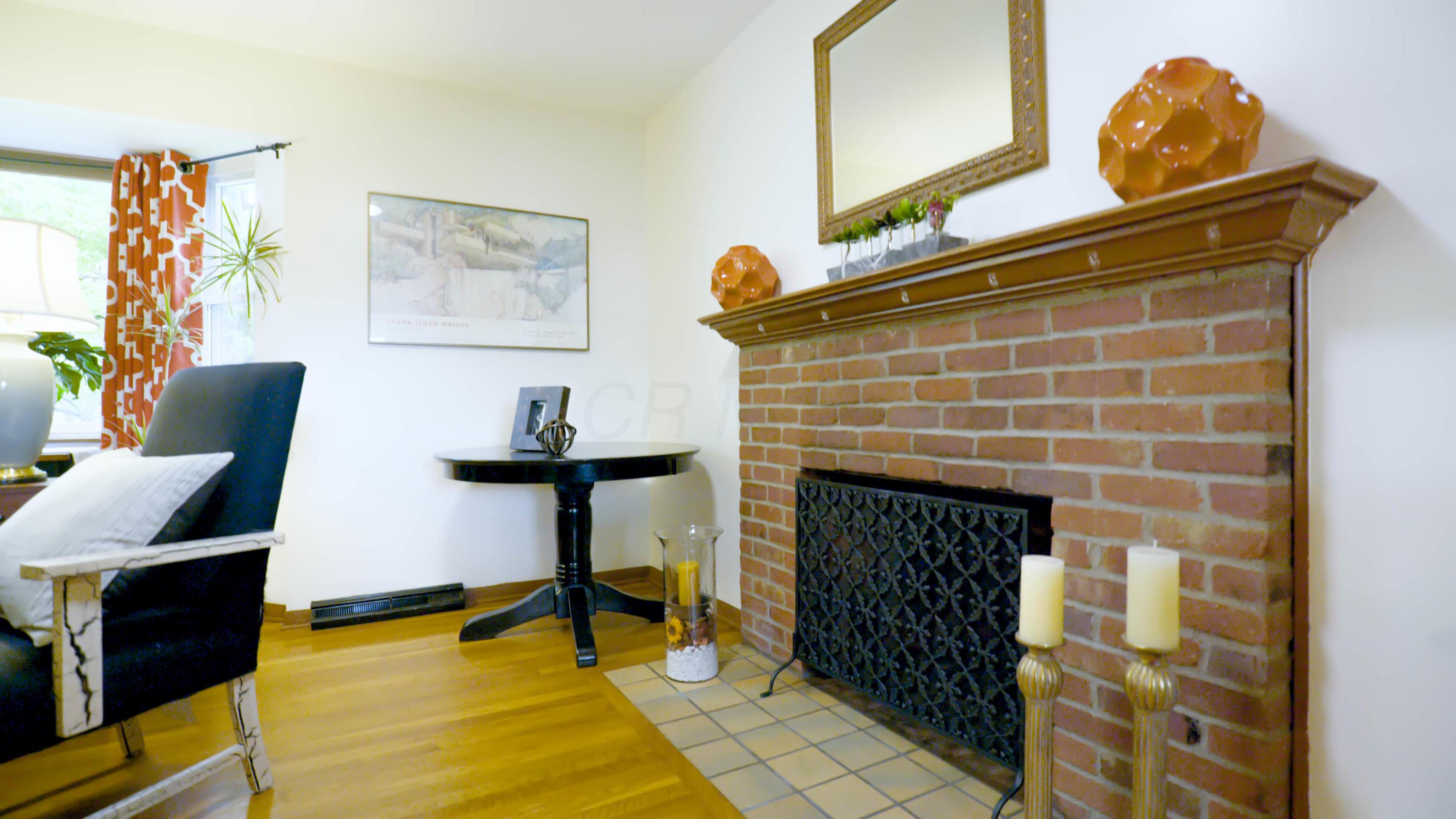 2325 Pinebrook Road Columbus, OH 43220 - Photo 6 of 46 Gallery Image 6