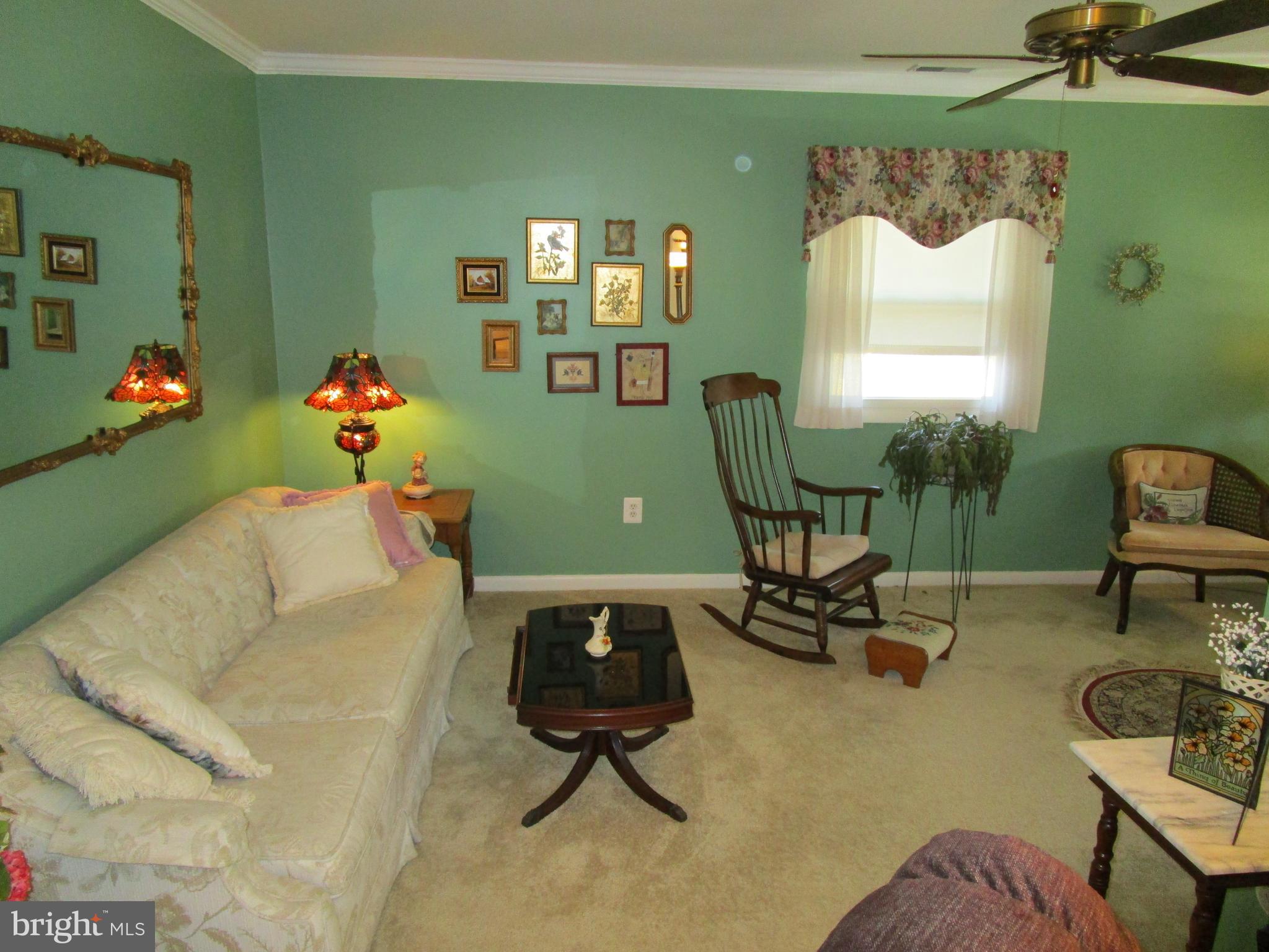 4166 Carrs Ridge Road Edgewater, MD 21037 - Photo 16 of 30 Family Room