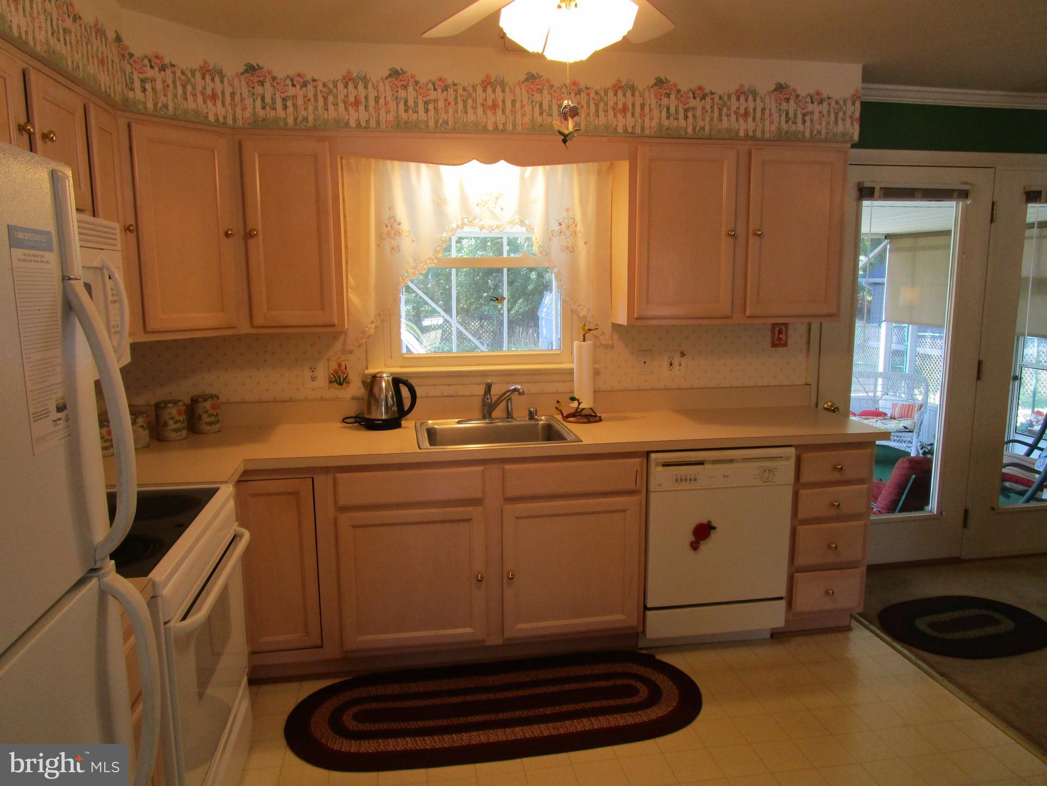 4166 Carrs Ridge Road Edgewater, MD 21037 - Photo 17 of 30 Kitchen