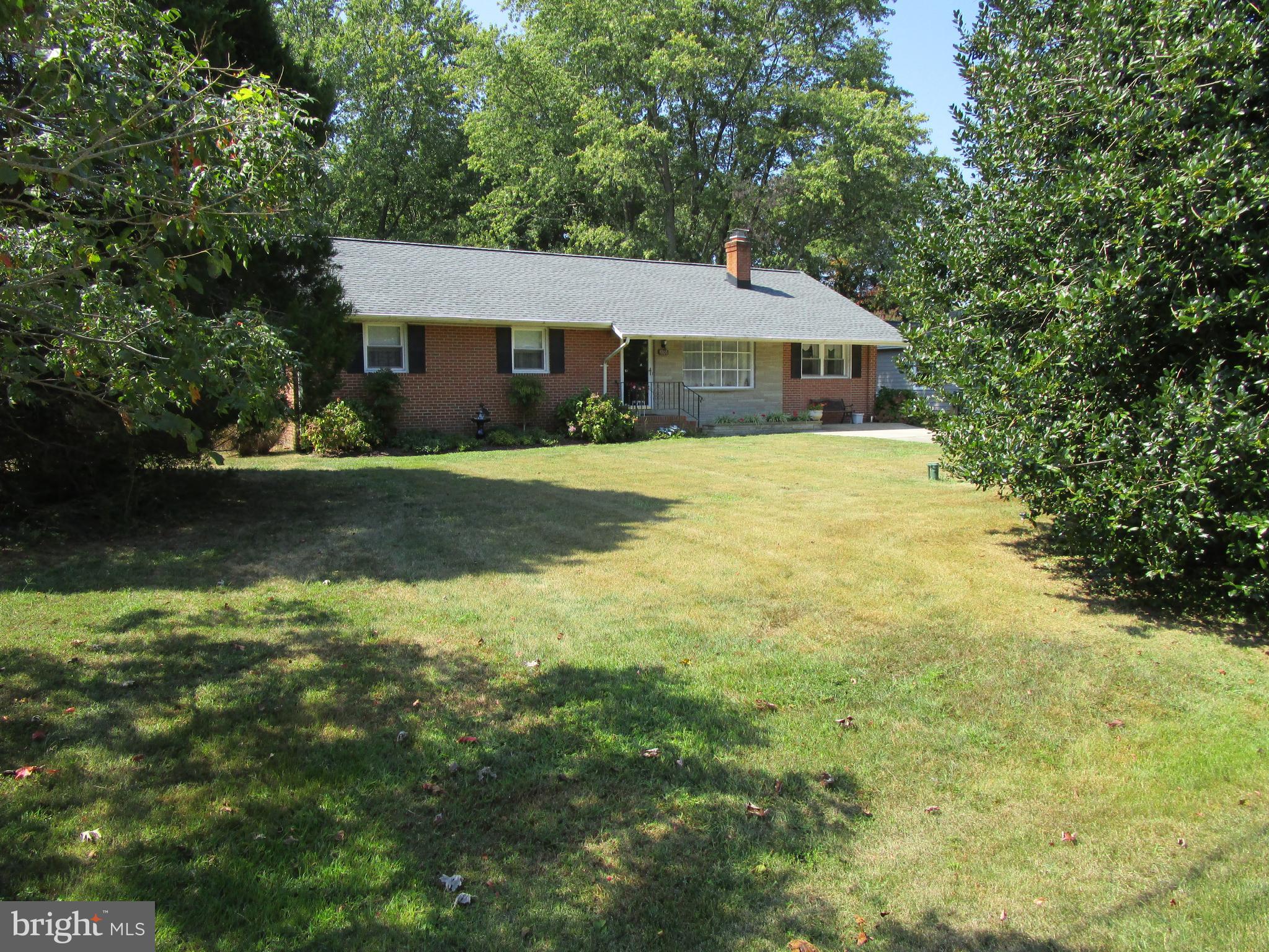 4166 Carrs Ridge Road Edgewater, MD 21037 - Photo 19 of 30 Front Yard