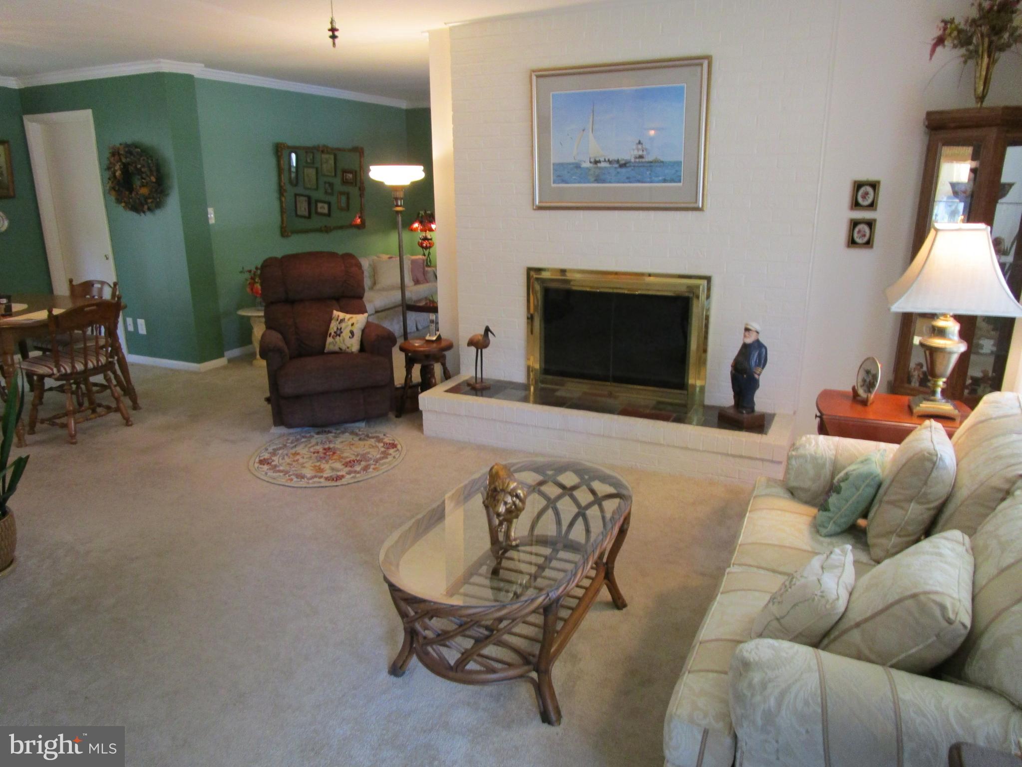 4166 Carrs Ridge Road Edgewater, MD 21037 - Photo 3 of 30 Living Room