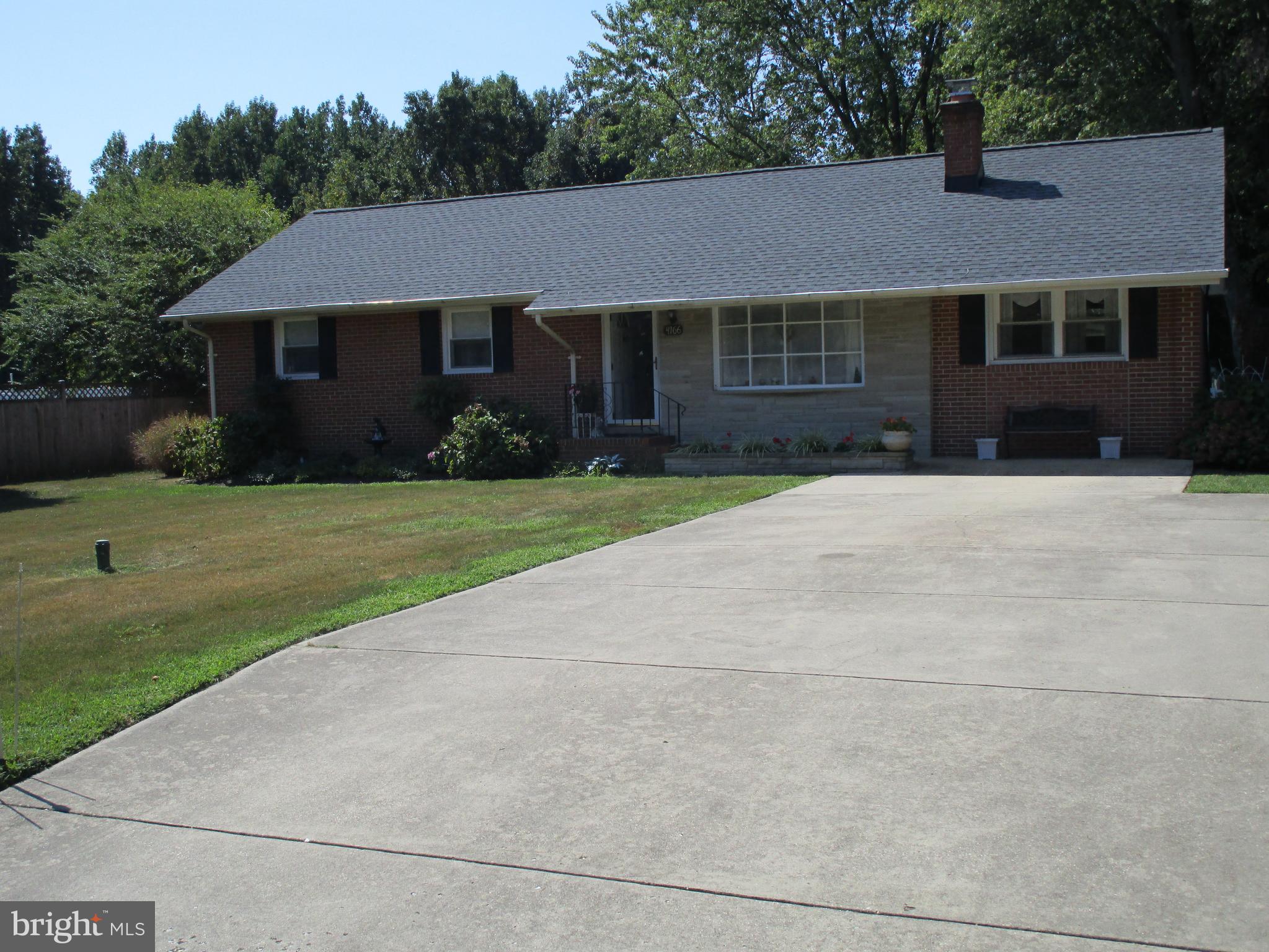 4166 Carrs Ridge Road Edgewater, MD 21037 - Photo 24 of 30 Driveway