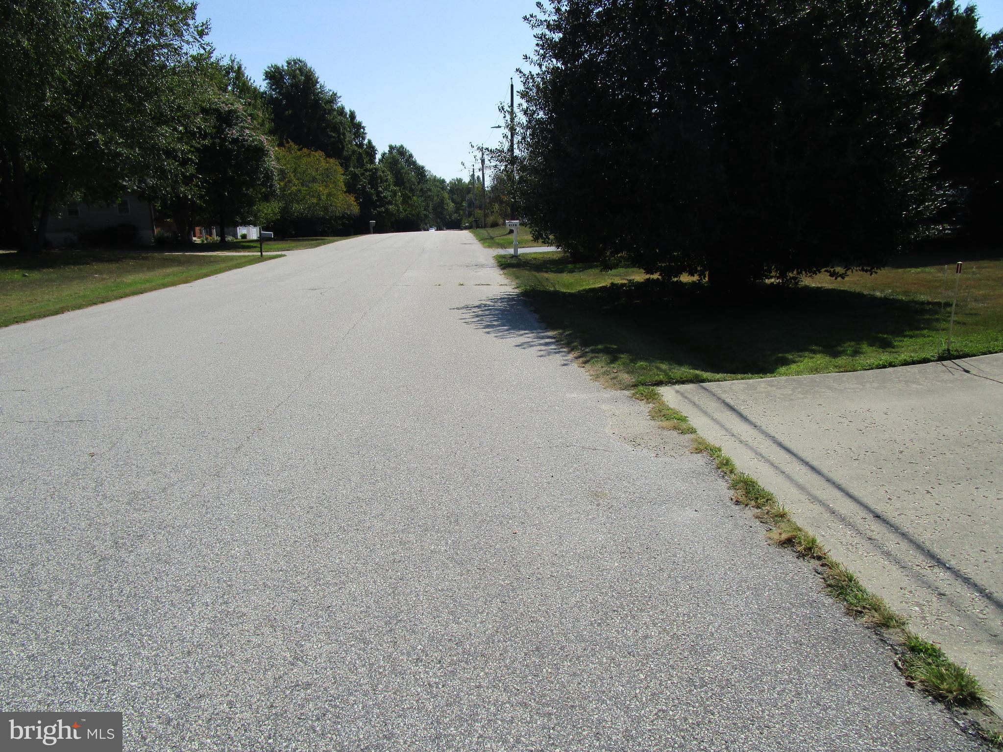 4166 Carrs Ridge Road Edgewater, MD 21037 - Photo 28 of 30 No Thru Street