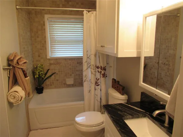$2,599 | 106 South Clark Street, Rockwall, TX 75087