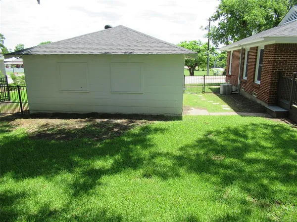 $2,599 | 106 South Clark Street, Rockwall, TX 75087