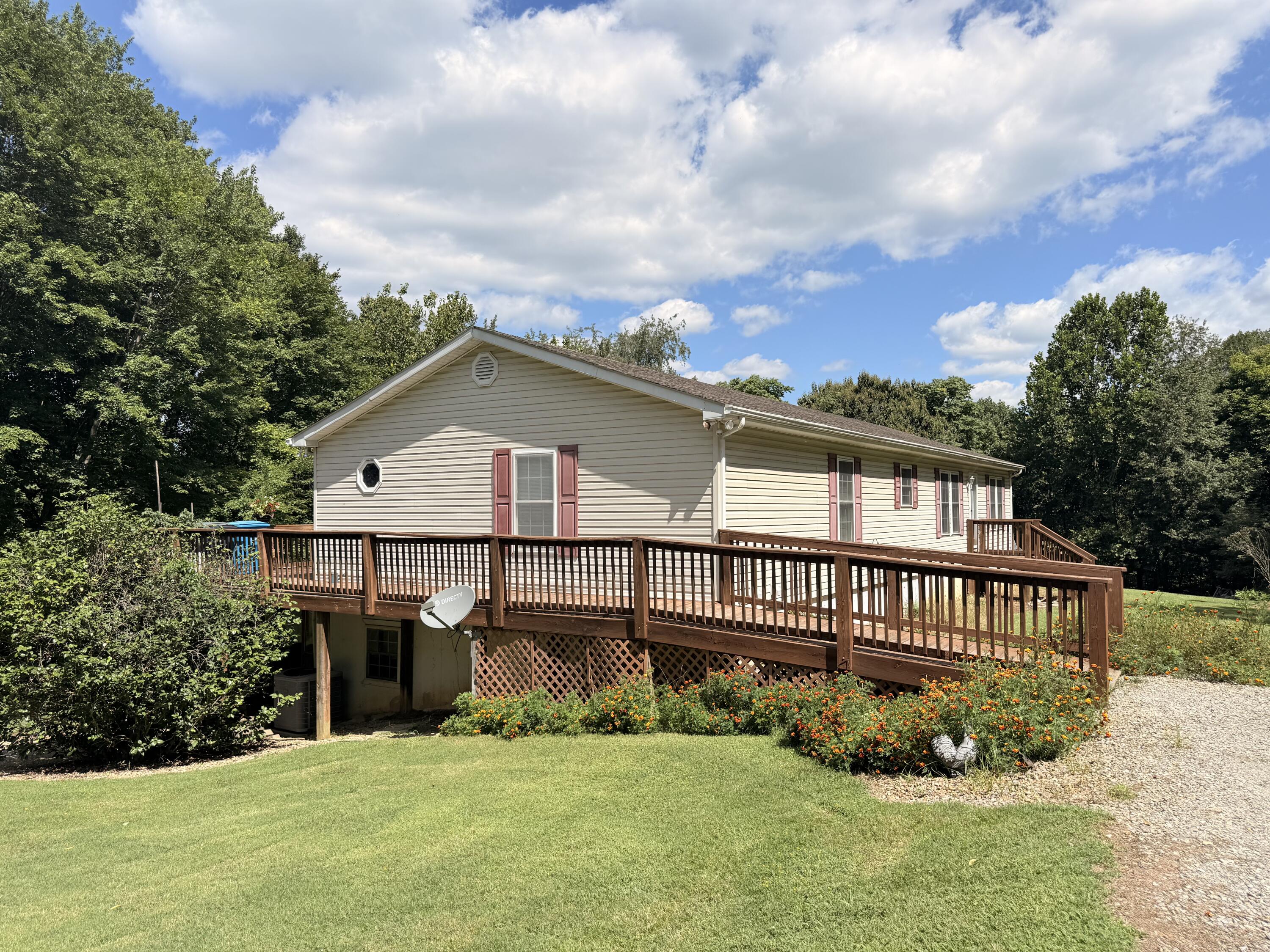 2204 Ridge Road Roanoke, VA 24014 - Photo 1 of 26 FRONT