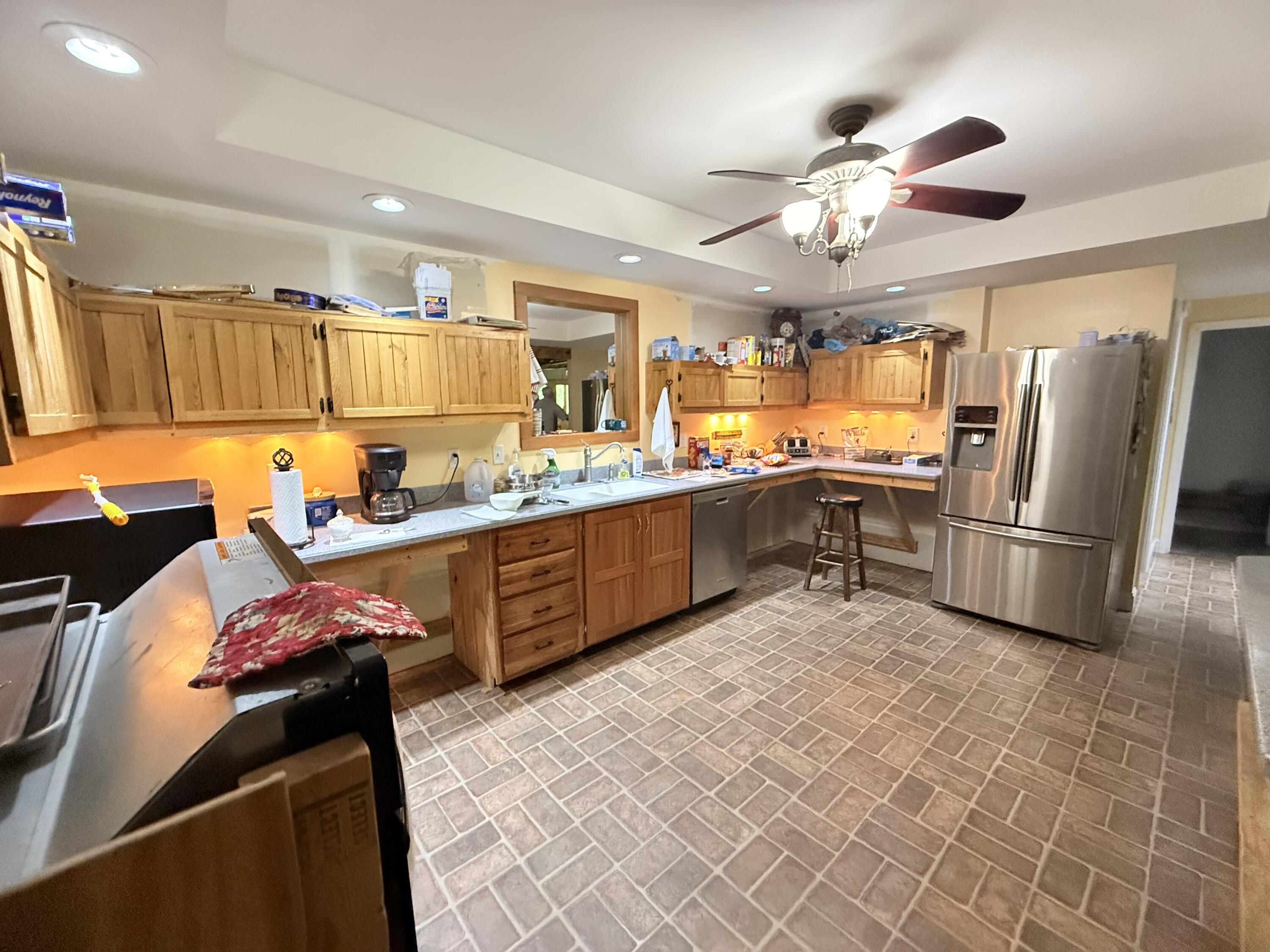 2204 Ridge Road Roanoke, VA 24014 - Photo 14 of 26 lower level kitchen