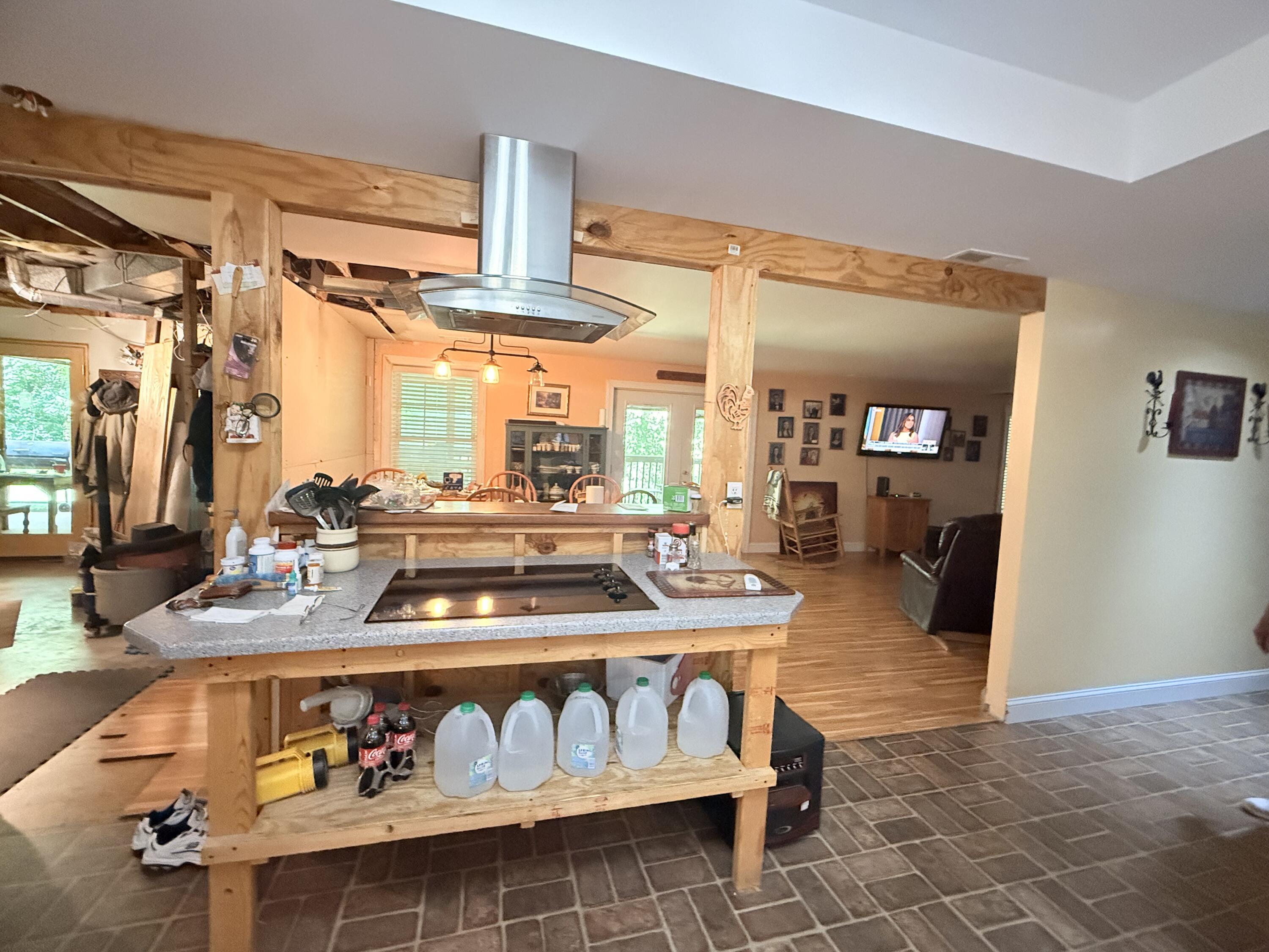 2204 Ridge Road Roanoke, VA 24014 - Photo 15 of 26 kitchen lower