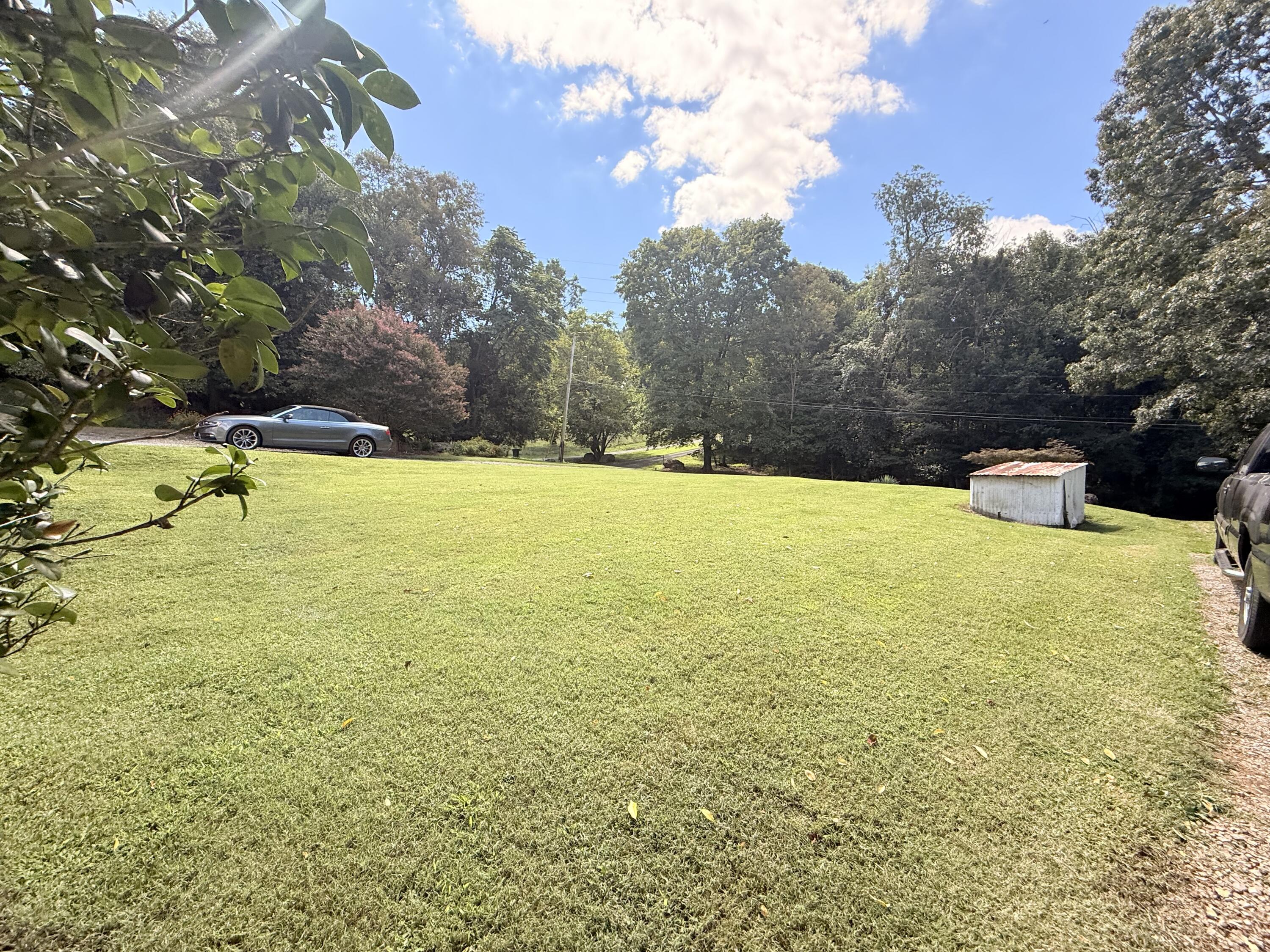 2204 Ridge Road Roanoke, VA 24014 - Photo 25 of 26 front Yard