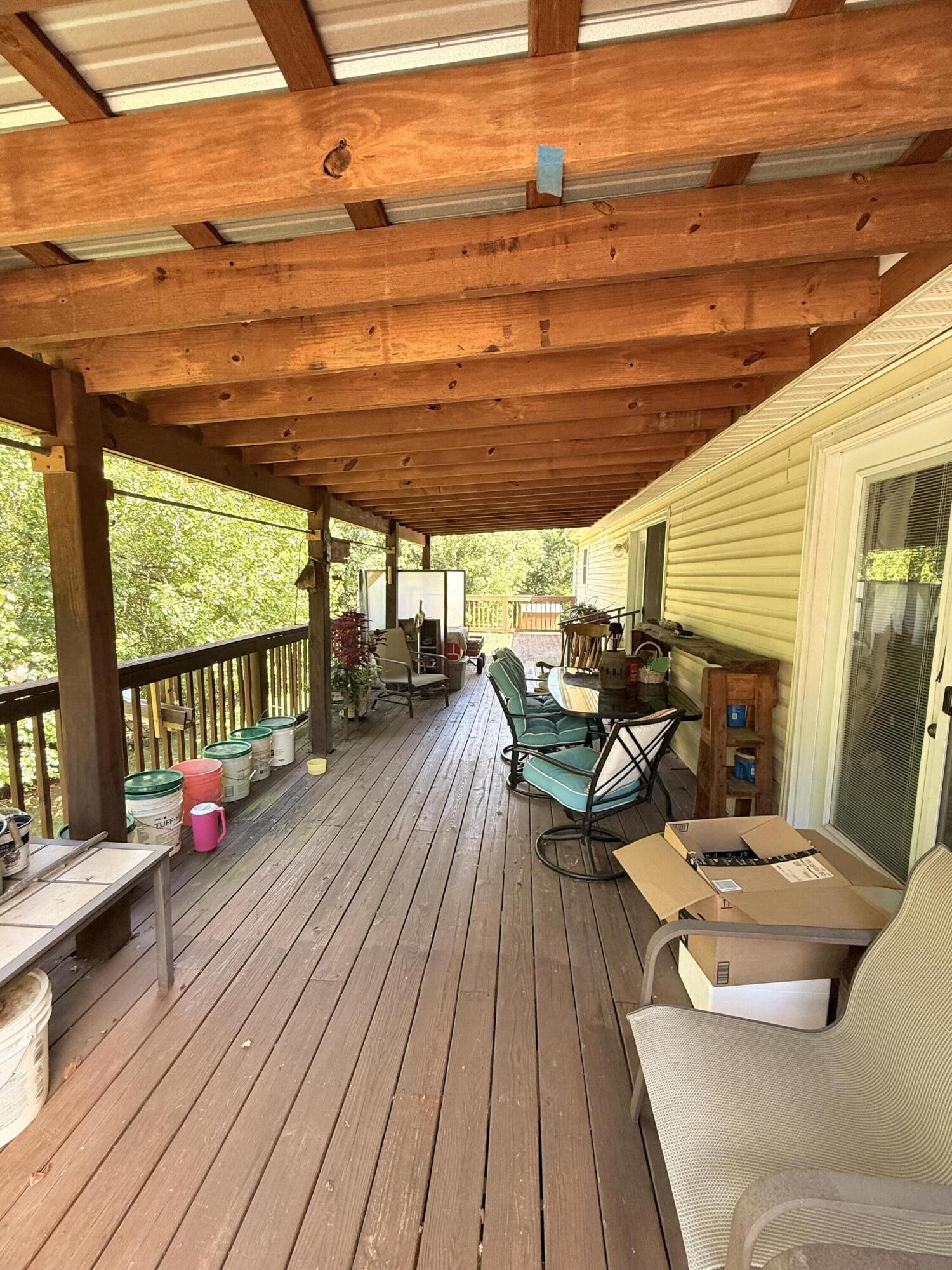 2204 Ridge Road Roanoke, VA 24014 - Photo 3 of 26 back deck