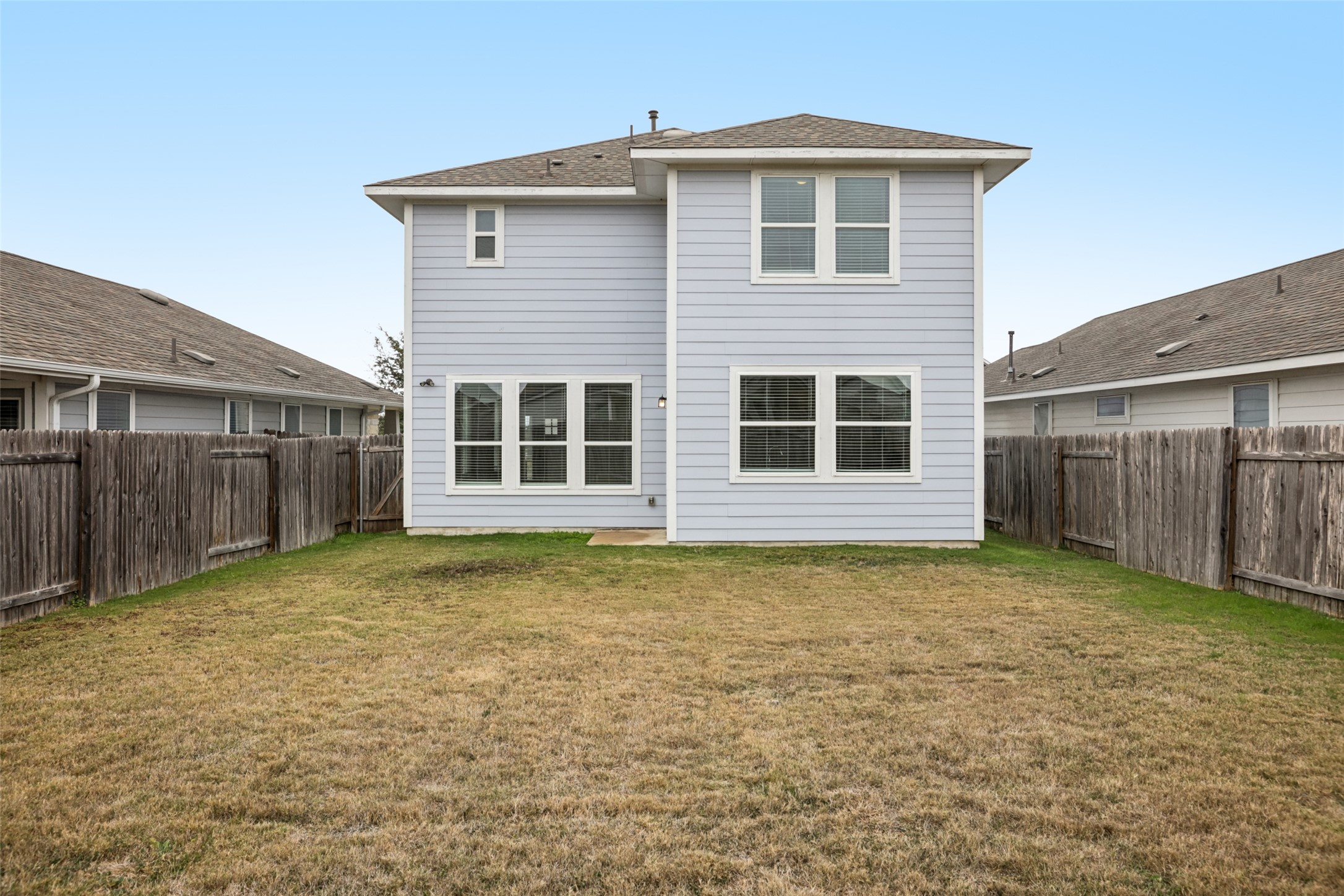 293 Gaida Loop Georgetown, TX 78628 - Photo 5 of 39