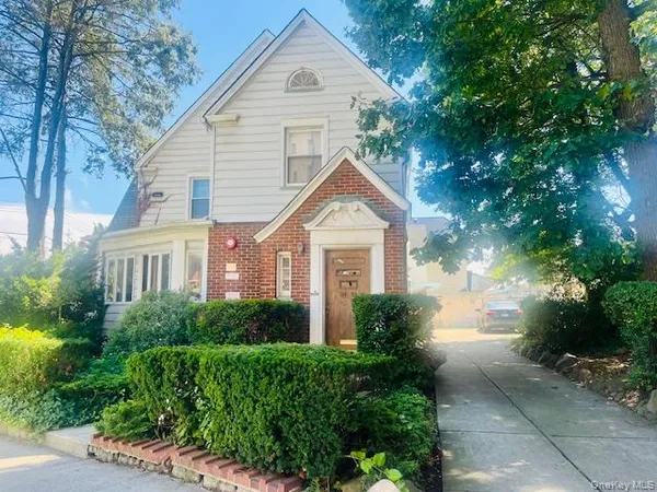 $1,589,000 | 109-22 Myrtle Avenue | Richmond Hill