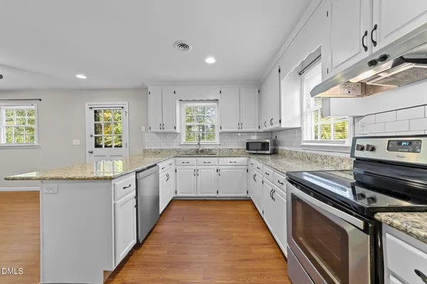 $2,250 | 412 2nd Street, Apex, NC 27502