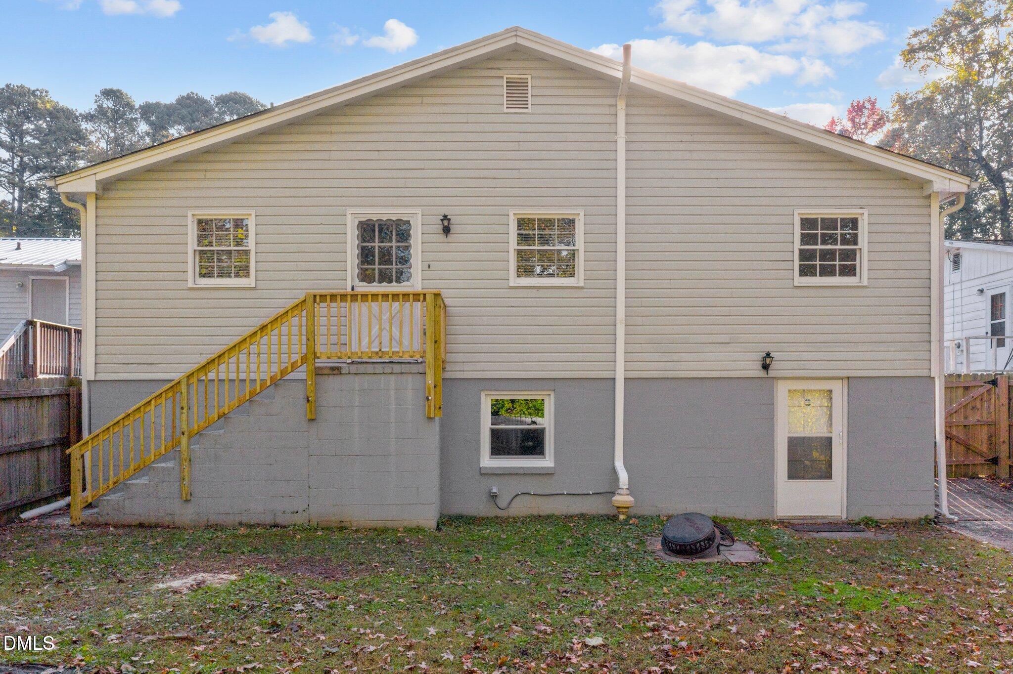 412 2nd Street Apex, NC 27502 - Photo 29 of 39 a view of a house with a yard