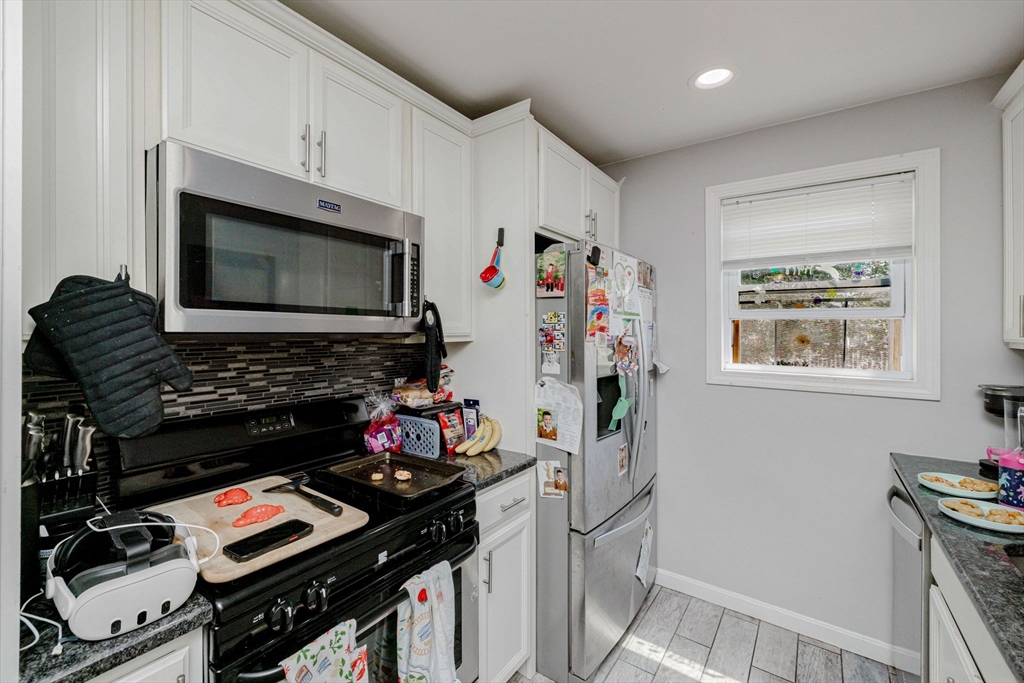 154 Mott Street Fall River, MA 02721 - Photo 30 of 42